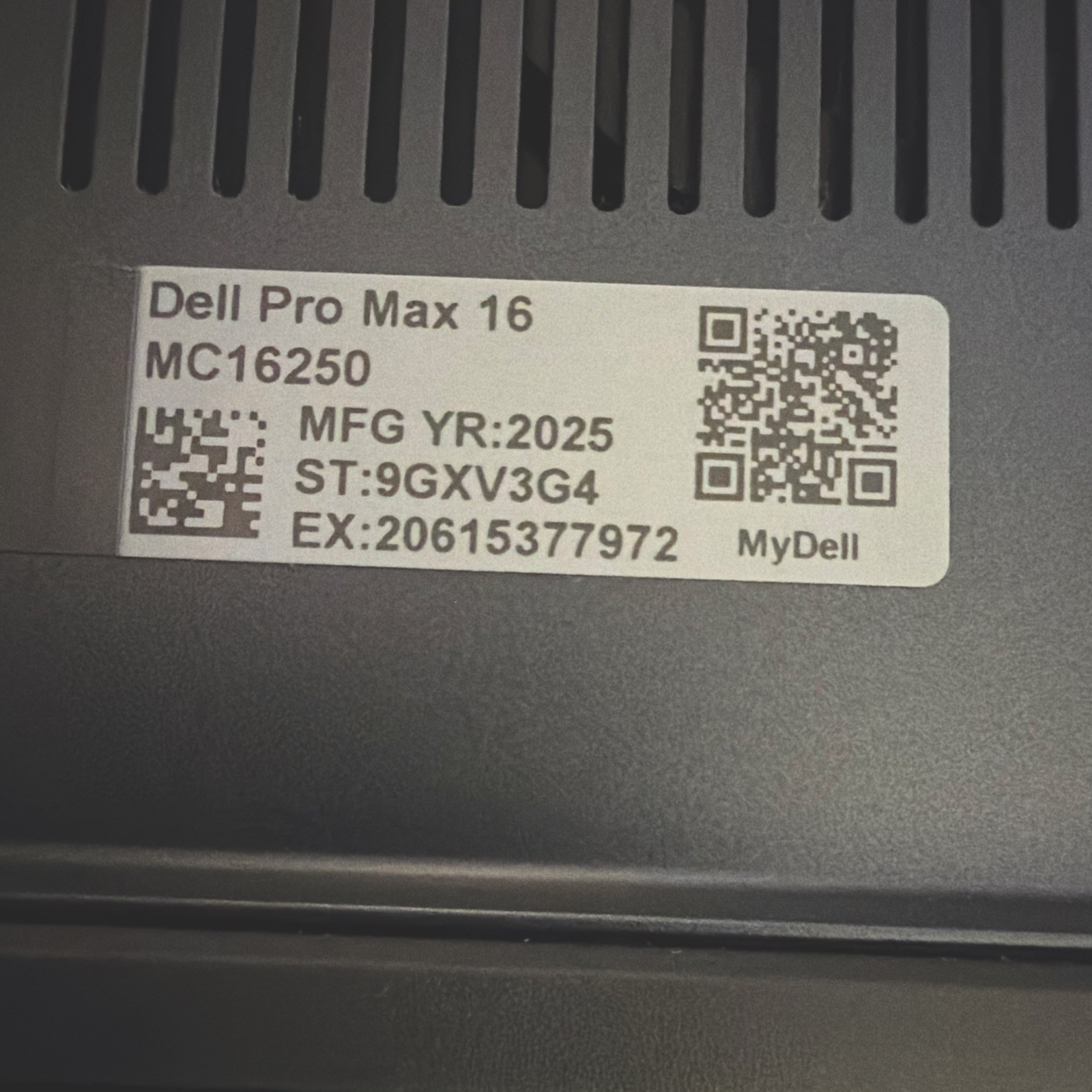 Dell Pro Max 16 MC16250 16″ Ultra 7 32GB 512GB SSD Win11 Black