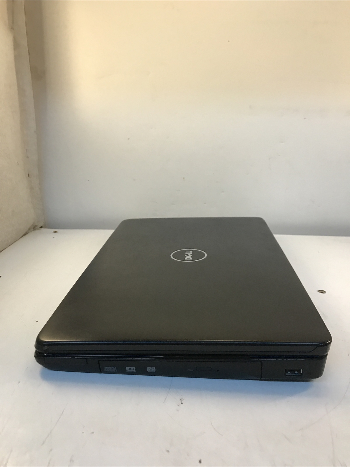 Dell Inspiron 1545 Laptop 15″ Intel Celeron 900 2.20GHz 2 GB Boot to BIOS No HDD