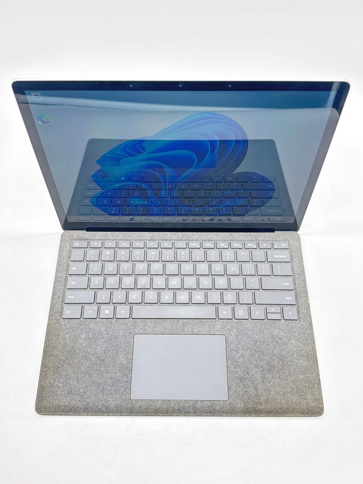 Microsoft Surface 1782 13.5″ Core m3-7Y30 1.61GHz 4GB RAM 128GB SSD Read!