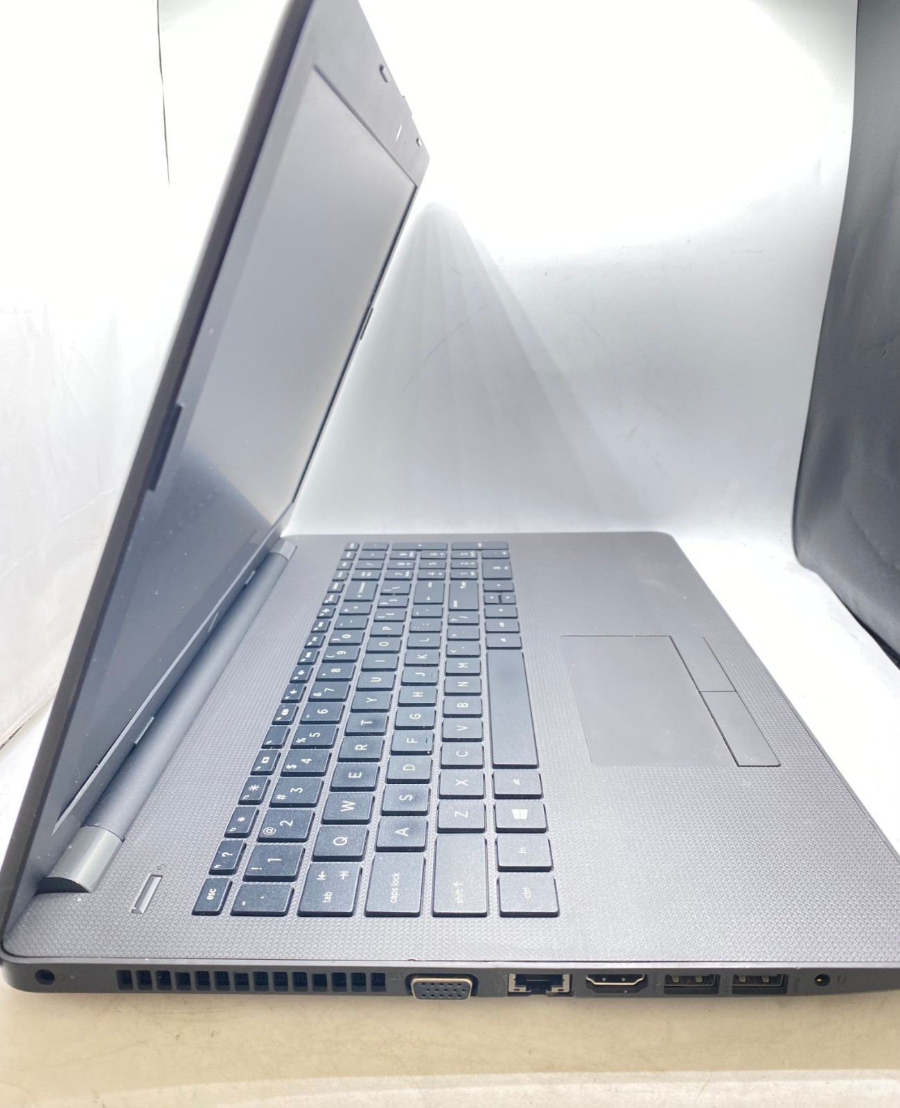 HP 250 G6 Notebook 15.6″ Laptop Intel Core i5-7200U 2.50GHz 8GB RAM 128GB