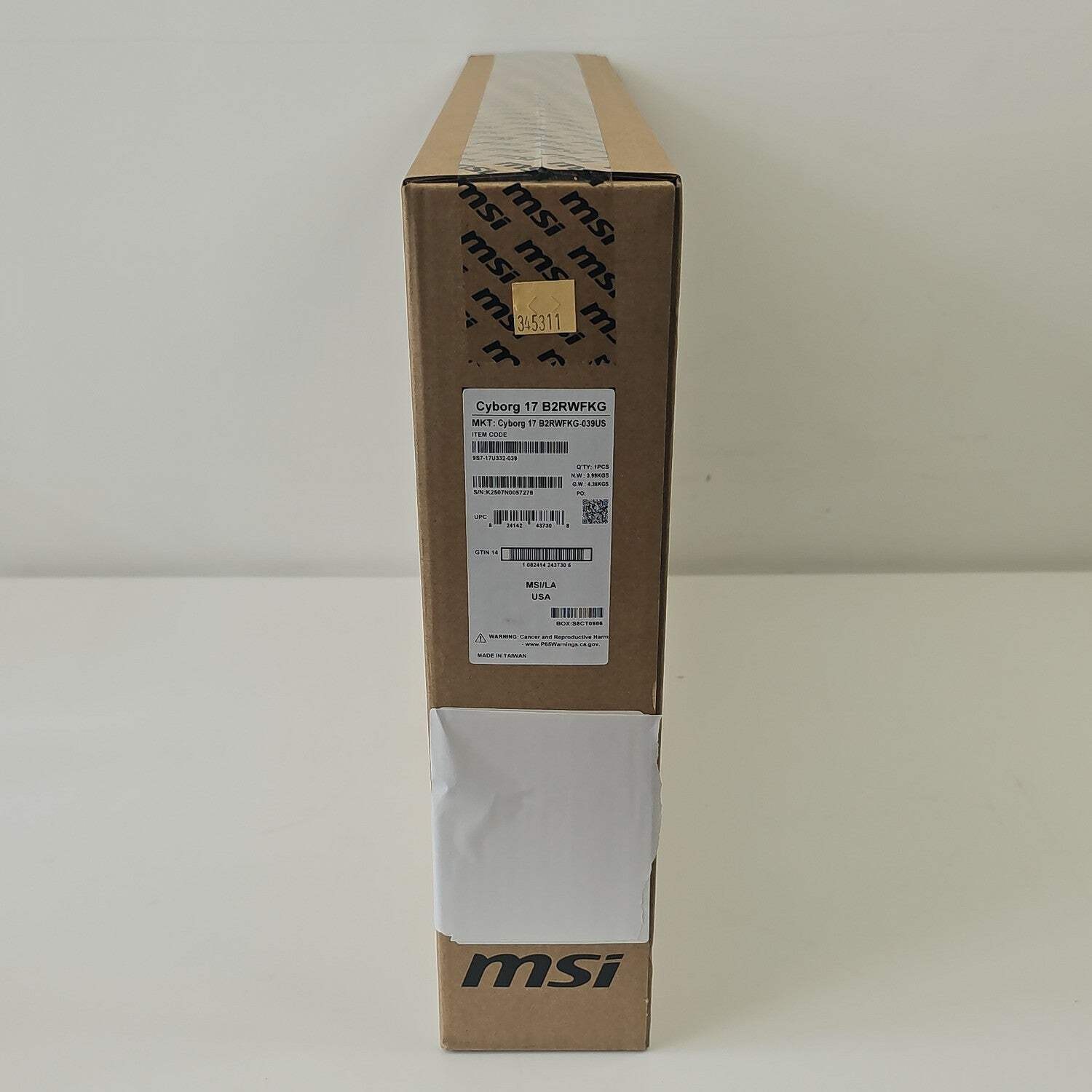 New MSI Cyborg 17 B2RWFKG 17″ Core 5 210H 1.6GHz 16GB RAM 512GB SSD RTX 5060