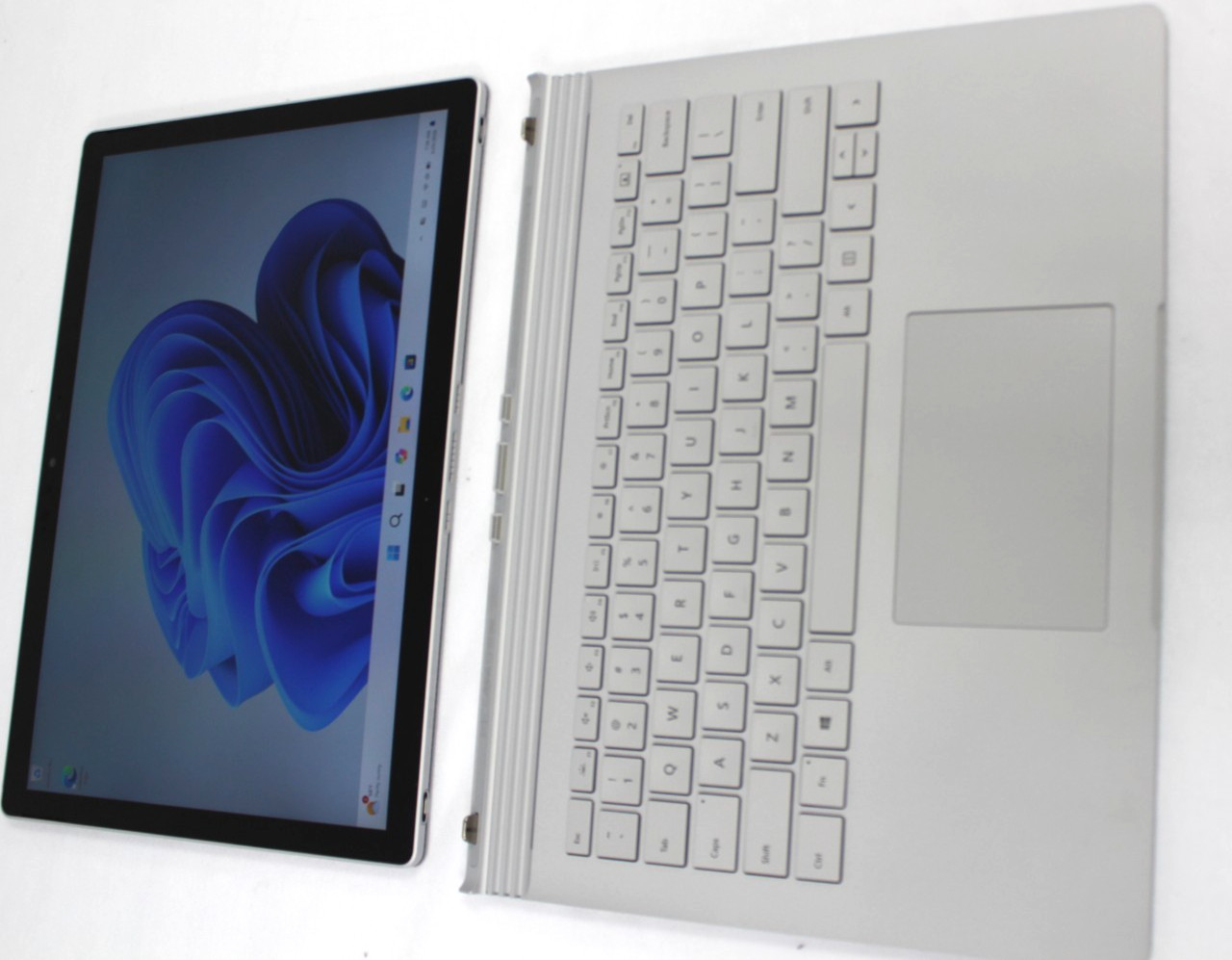 Microsoft Surface Book 3 i7‑1065G7 32GB 1TB Iris Plus Graphics Premium 2‑in‑1