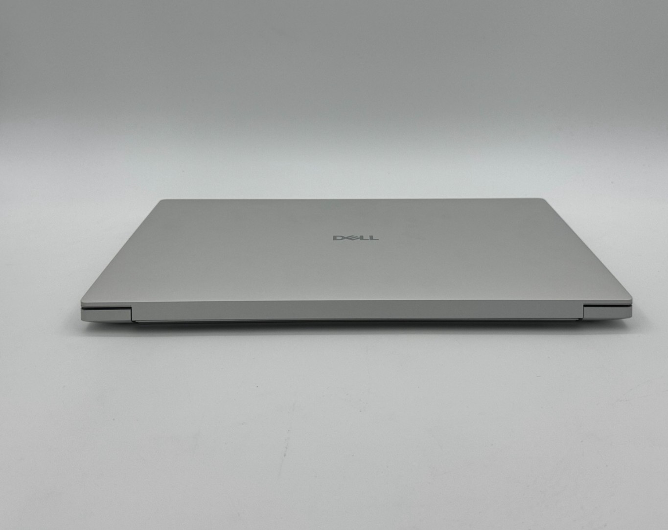 Dell Premium 14.5″ 3.2K OLED Touch Laptop Intel Ultra 7 255H 32GB 1TB SSD