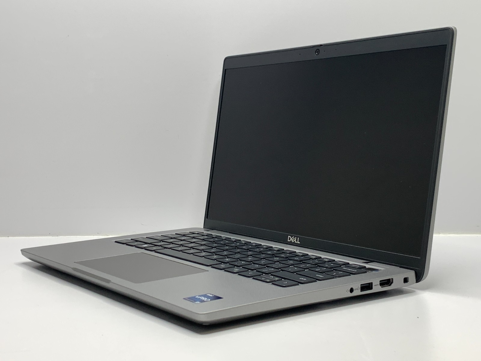 Dell Latitude 5440 | i7-1355U | 16GB RAM | 1TB NVMe | LINUX | READ