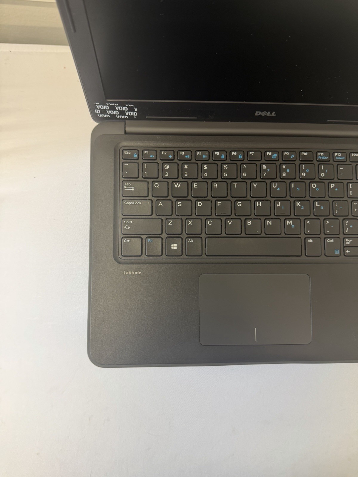 Dell Latitude 3380 Laptop – Good Screen – Intel i3-6006U – RAM 4GB – Read Des