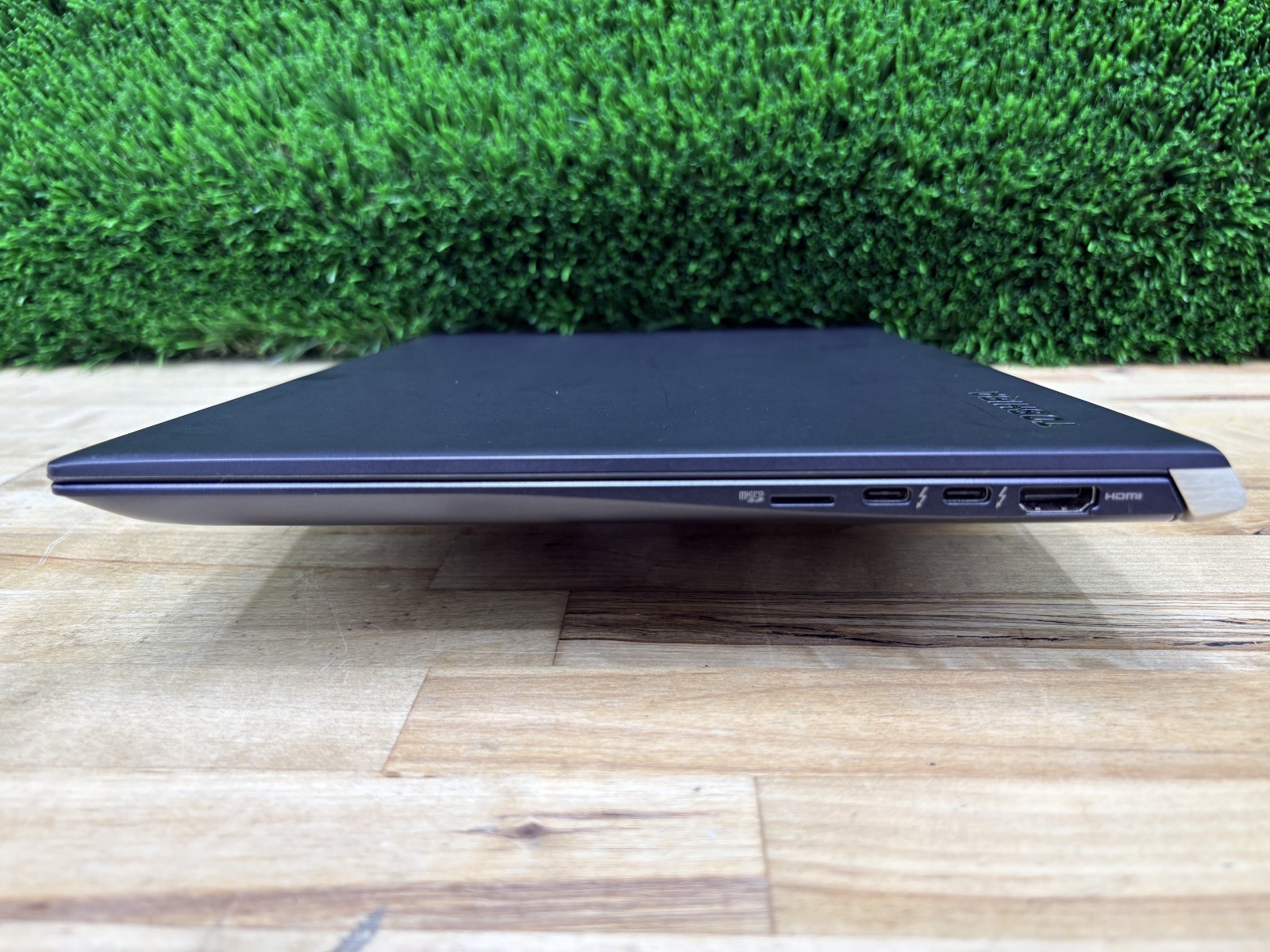 Toshiba DynaBook Tecra X40-E Intel i7-8th Gen 1.90GHz 16GB RAM 256GB SSD Win11P*