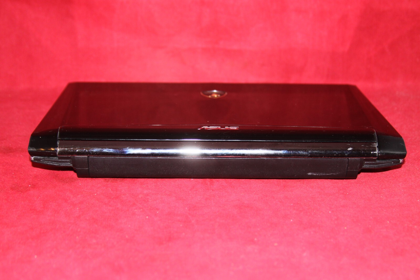 Netbook, ASUS Lamborghini Eee PC, VX6S, Intel Atom D2700, 4GB, 12.1”