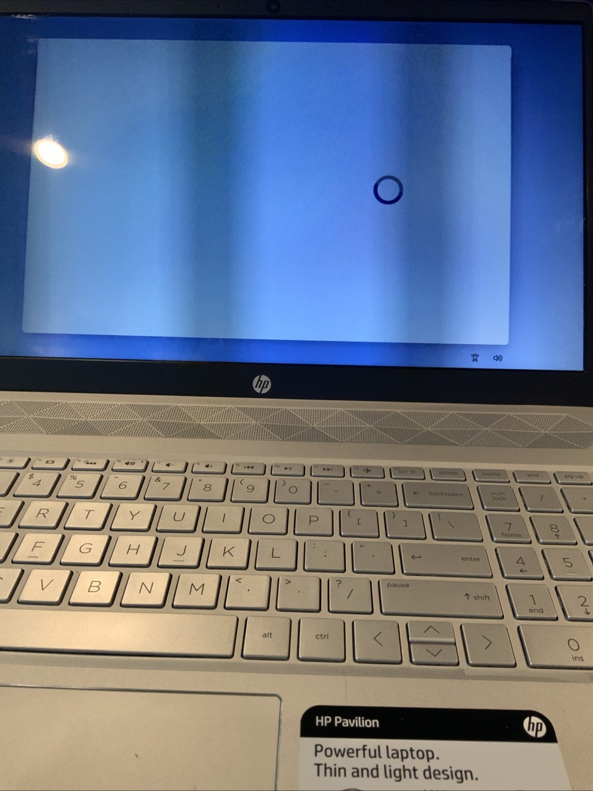 HP Pavilion 15 Silver FHD, I7-1165G7, 2.80GHz, 8GB RAM, 512GB SSD