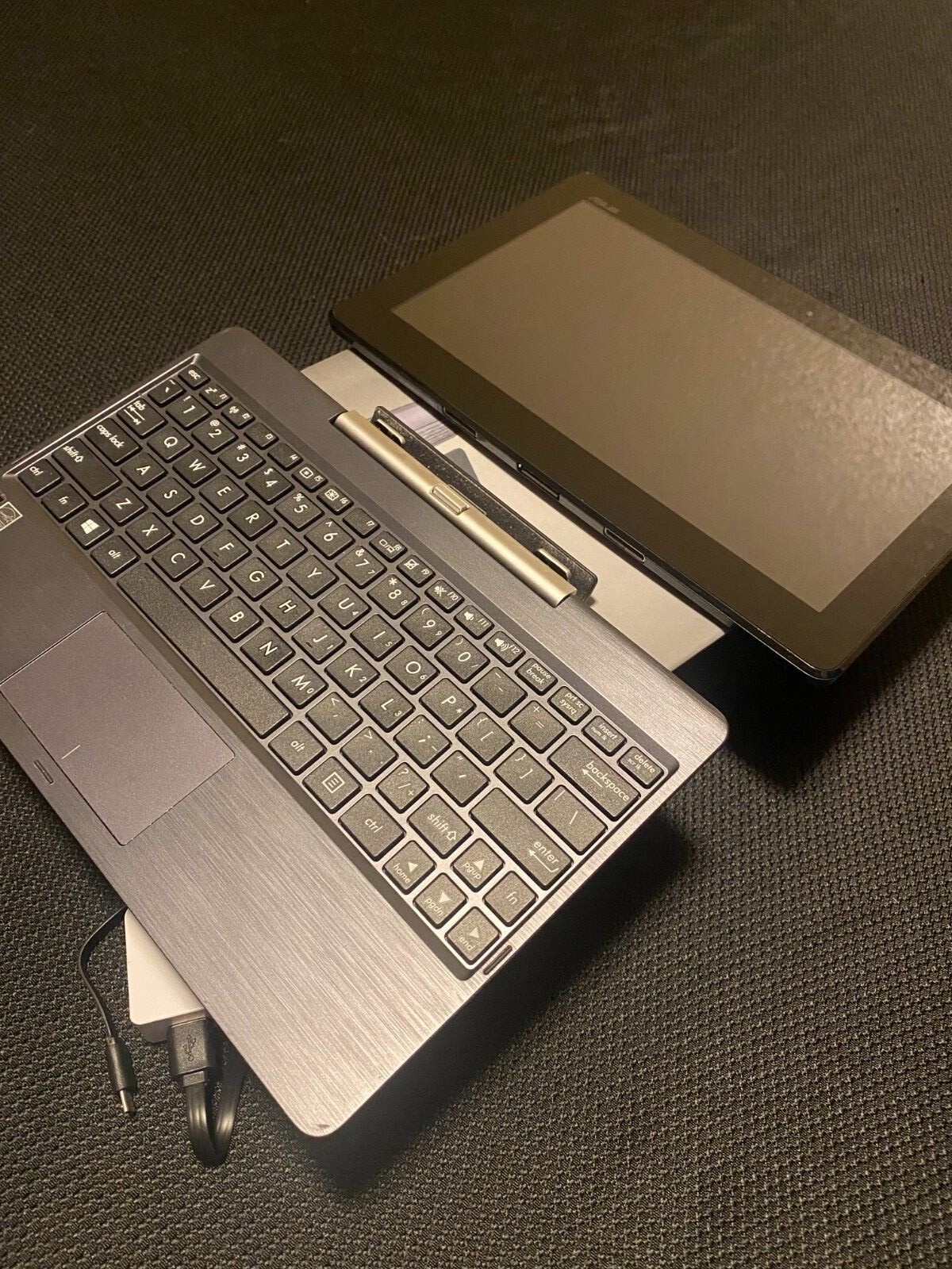 ASUS Transformer Tablet T100TA, USED, factory reset, GRAY, original box, charger