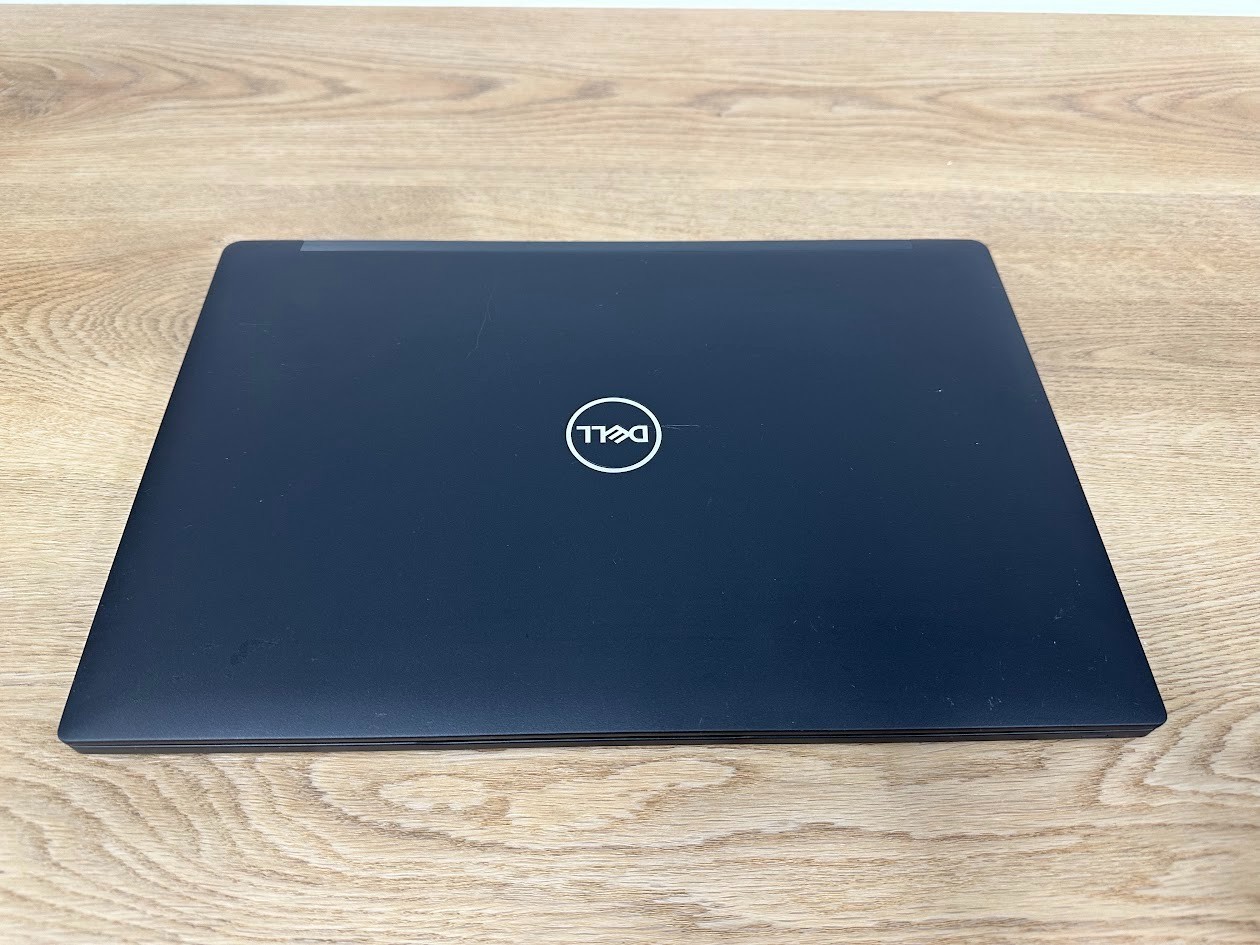 Dell Latitude 7490 Core i5 8th Gen, 16GB DDR4, Intel UHD, 256GB SSD, 2018 Touch