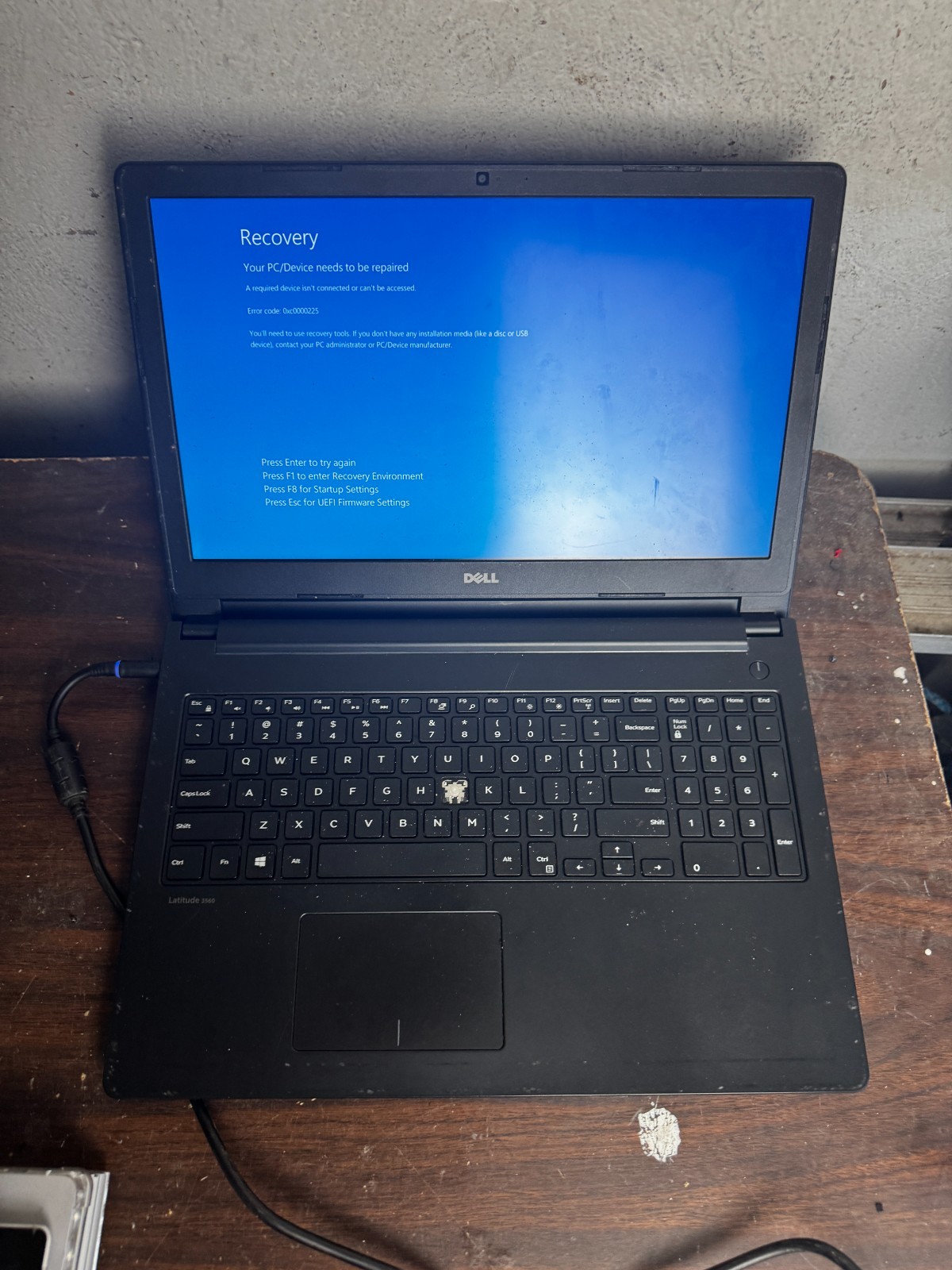 Dell Latitude 3560 Core I3-5005U Laptop For Repair #6441