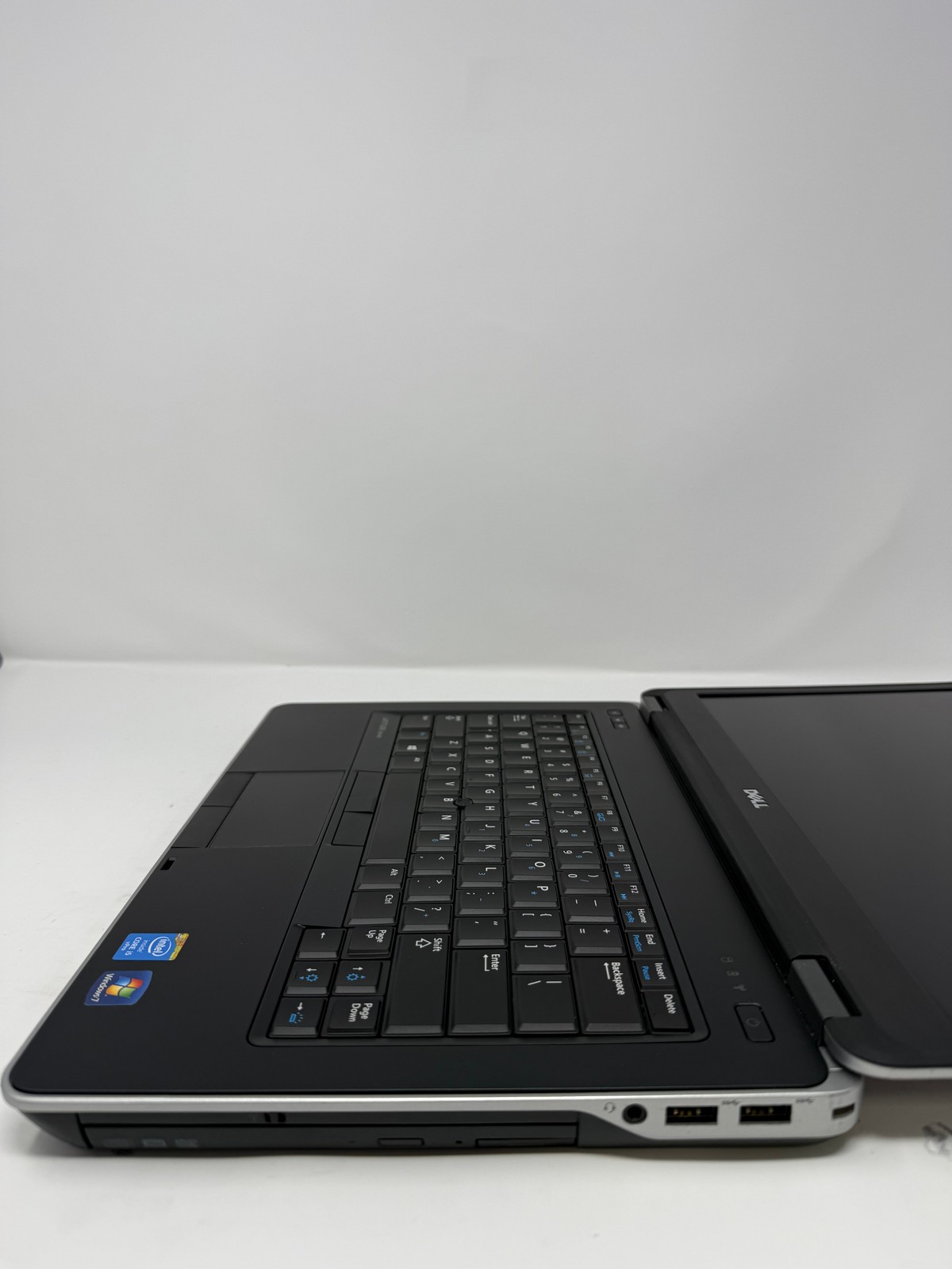 Dell Latitude E6440 i5-4310M 8GB No HD None Intel Corporation 4th Gen Grade B