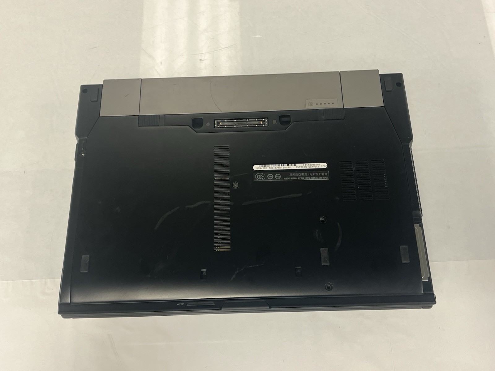 Dell Latitude E6400 14.1″ Intel C2D P8700 2.53GHz NO Ram NO HDD FOR PARTS