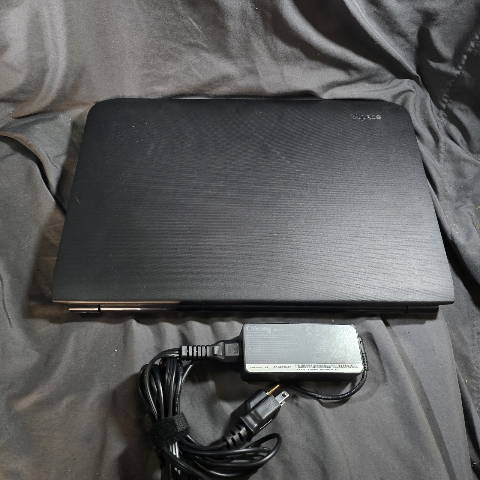 zSpace W1847 15.6” Laptop – AMD A9-9420 – 16GB RAM – 256GB SSD