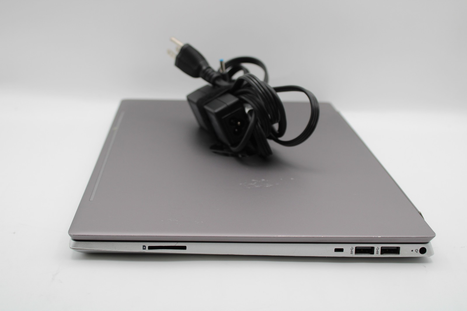 HP Pavilion 15-cs0064st i7-8550U @ 1.8 GHz 16GB RAM 500GB SSD W11H