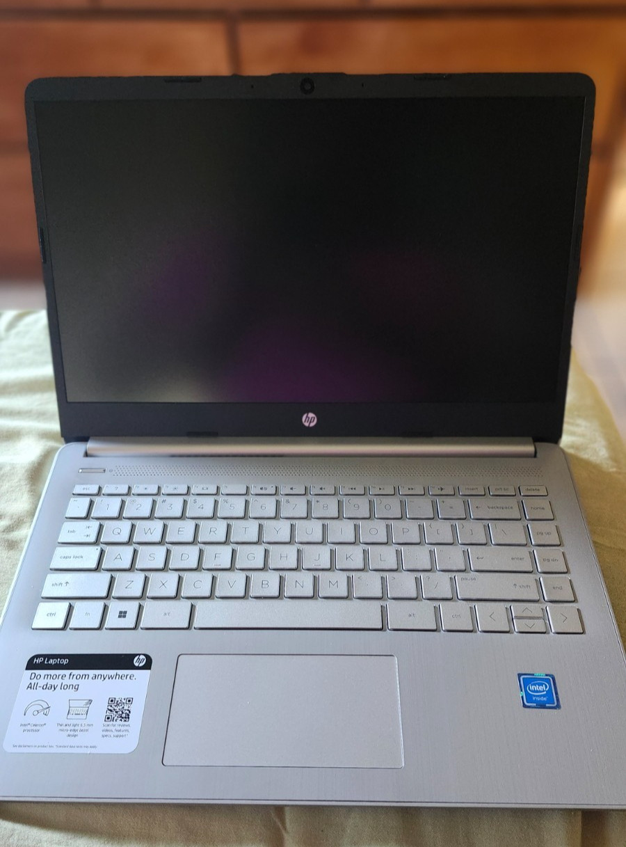 2024–HP Laptop Ultralight 14-dq0760dx Intel Celeron N4120-128 gb (pre-owned)