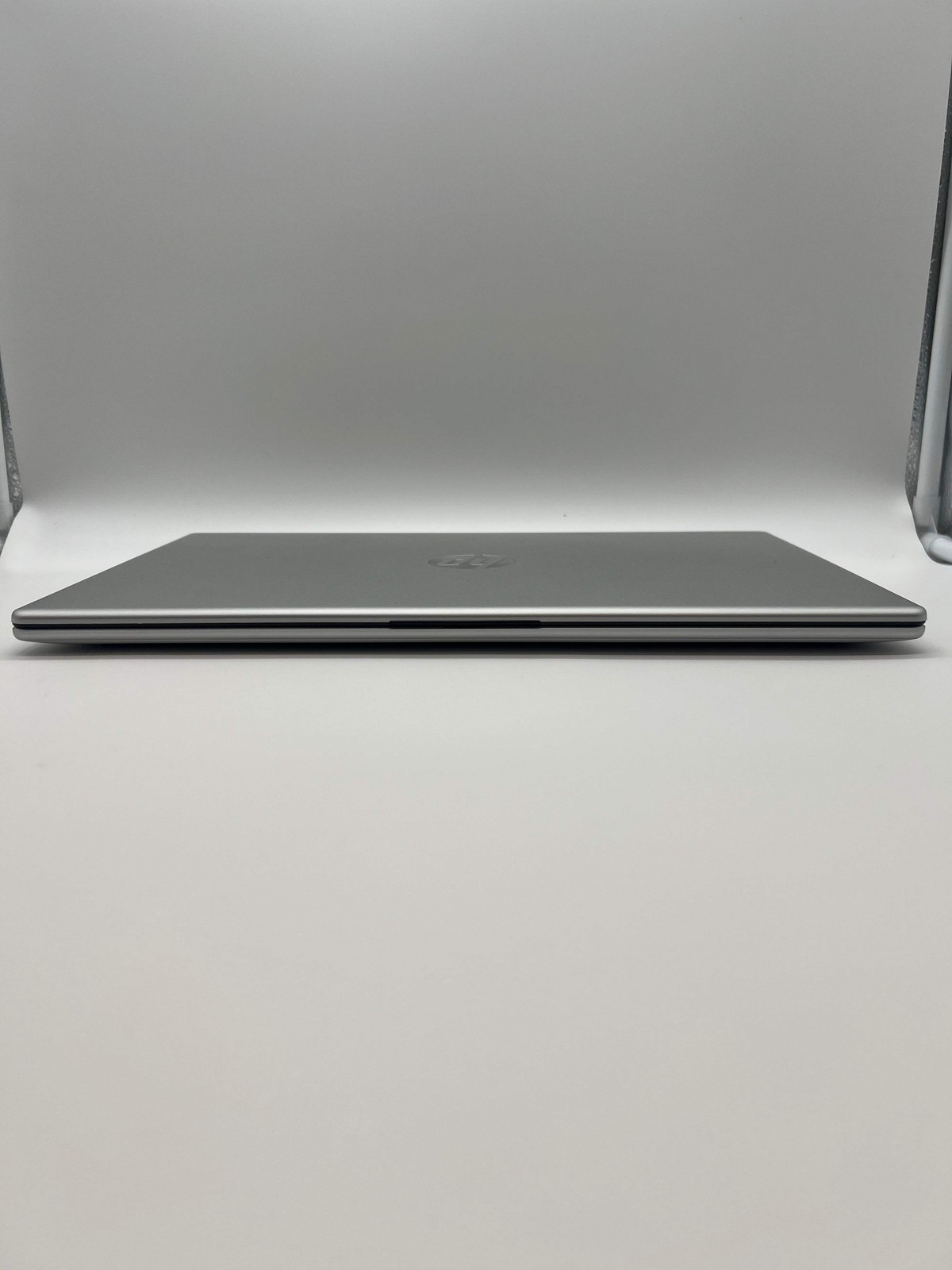 HP 15-0113dx Laptop 15-inch Core i3 3.8GHz 8GB RAM 128GB Silver