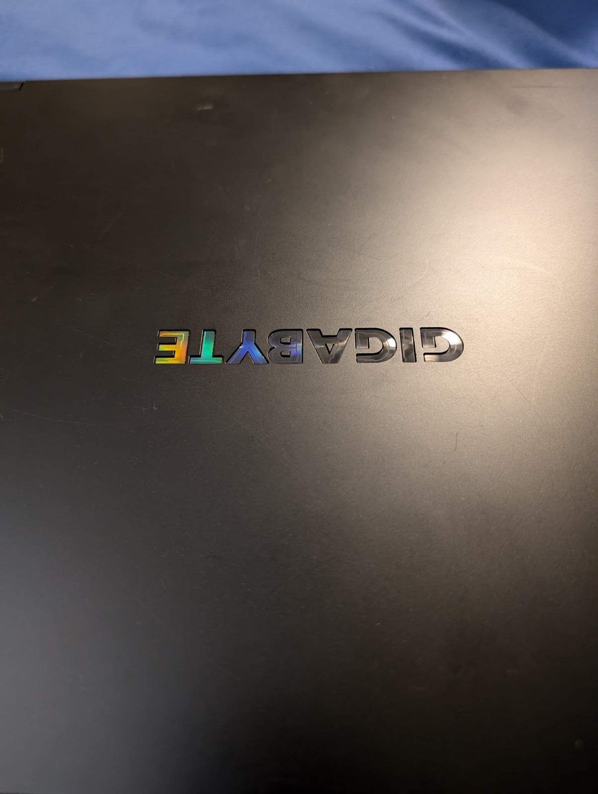 GIGABYTE Gaming A16 16 AMD Ryzen 7 260 16GB 1TB SSD RTX 5060 W11H Laptop