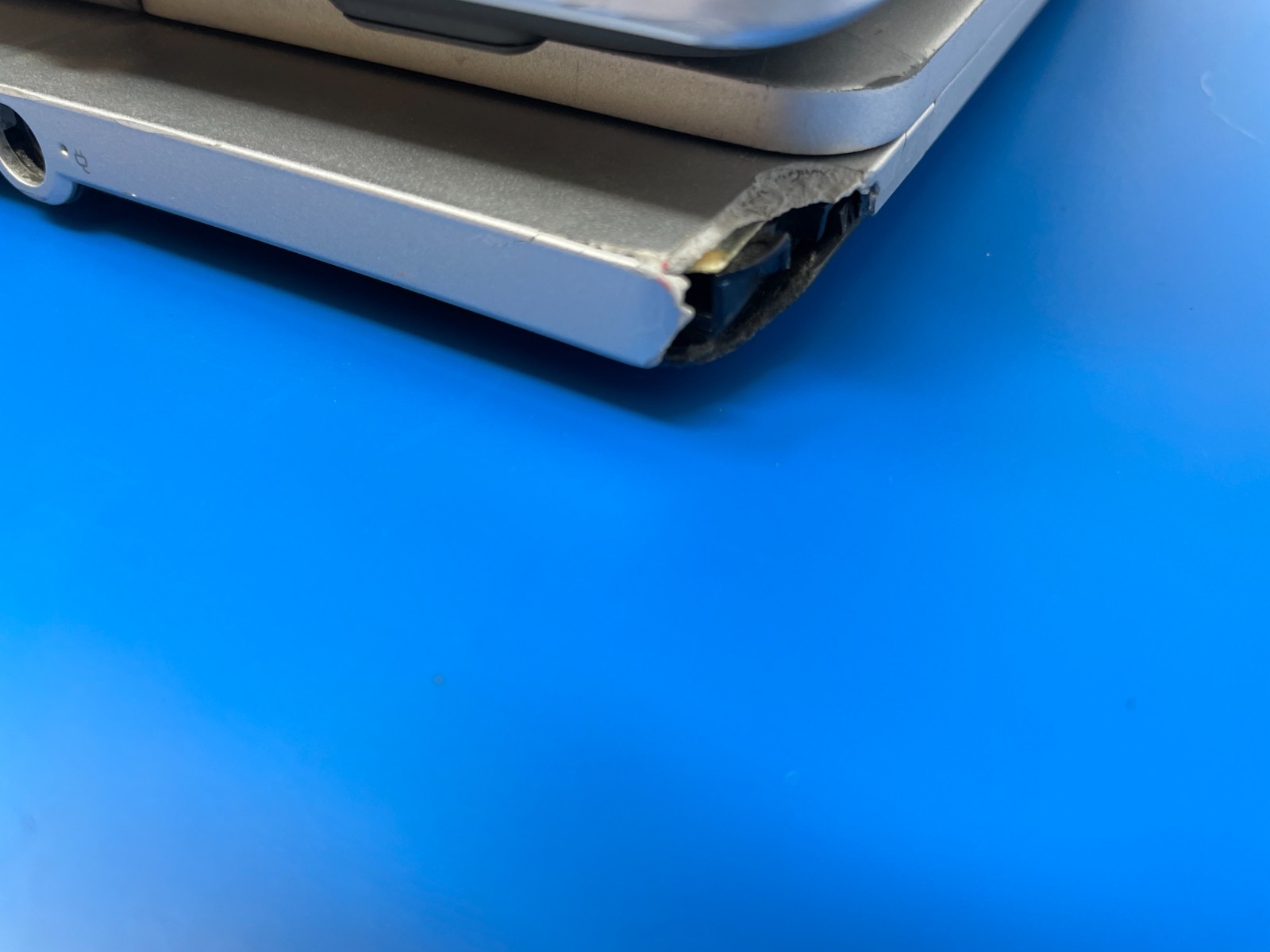 PARTS OR REPAIR: 5 HP EliteBook Revolve 810 G3 – i5 5200U 8GB RAM 256GB SSD