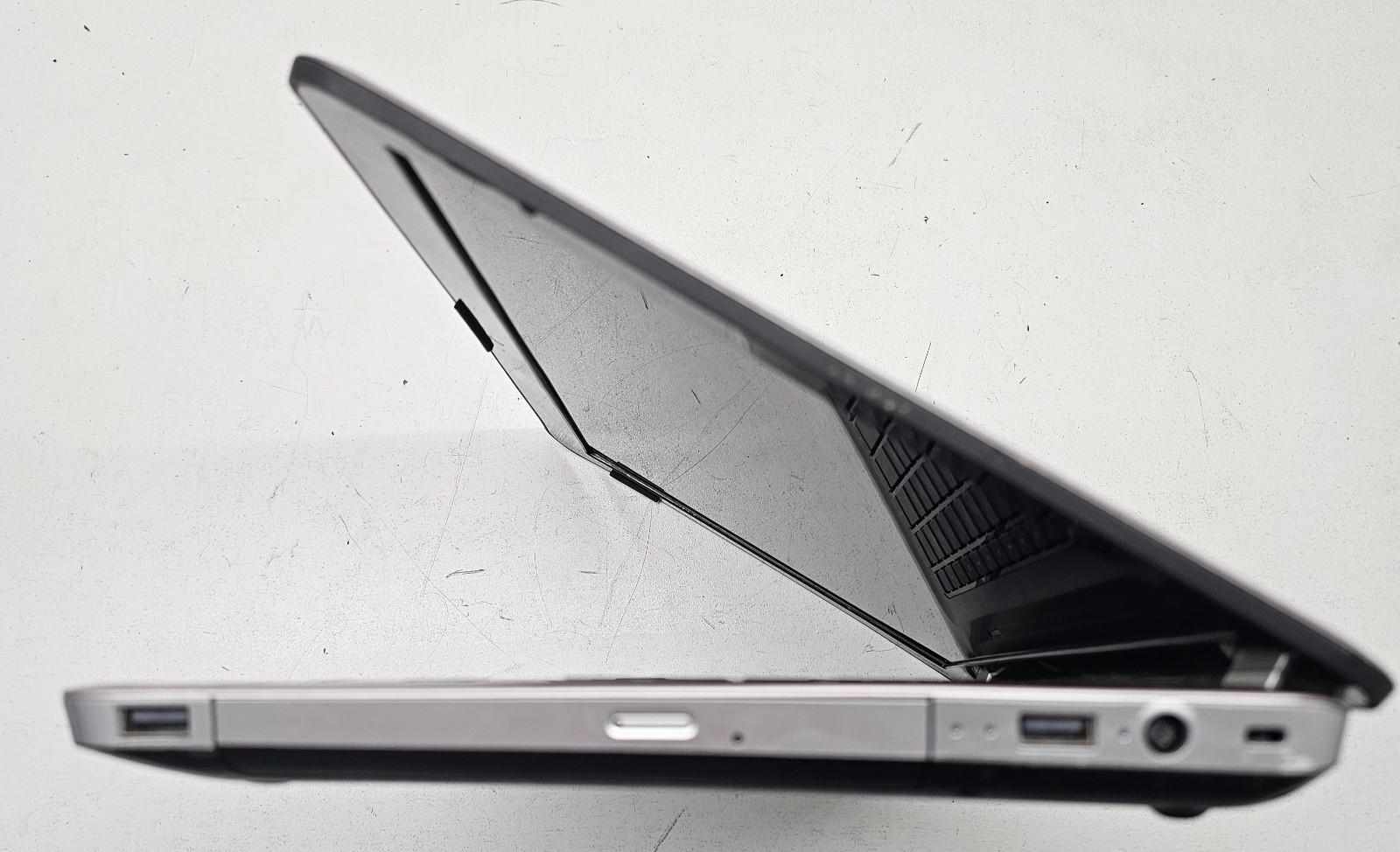 HP Pavilion DV6-3225DX 15.6″ Laptop Intel Core i3-370M 2GB Ram NO HD/OS (FL)