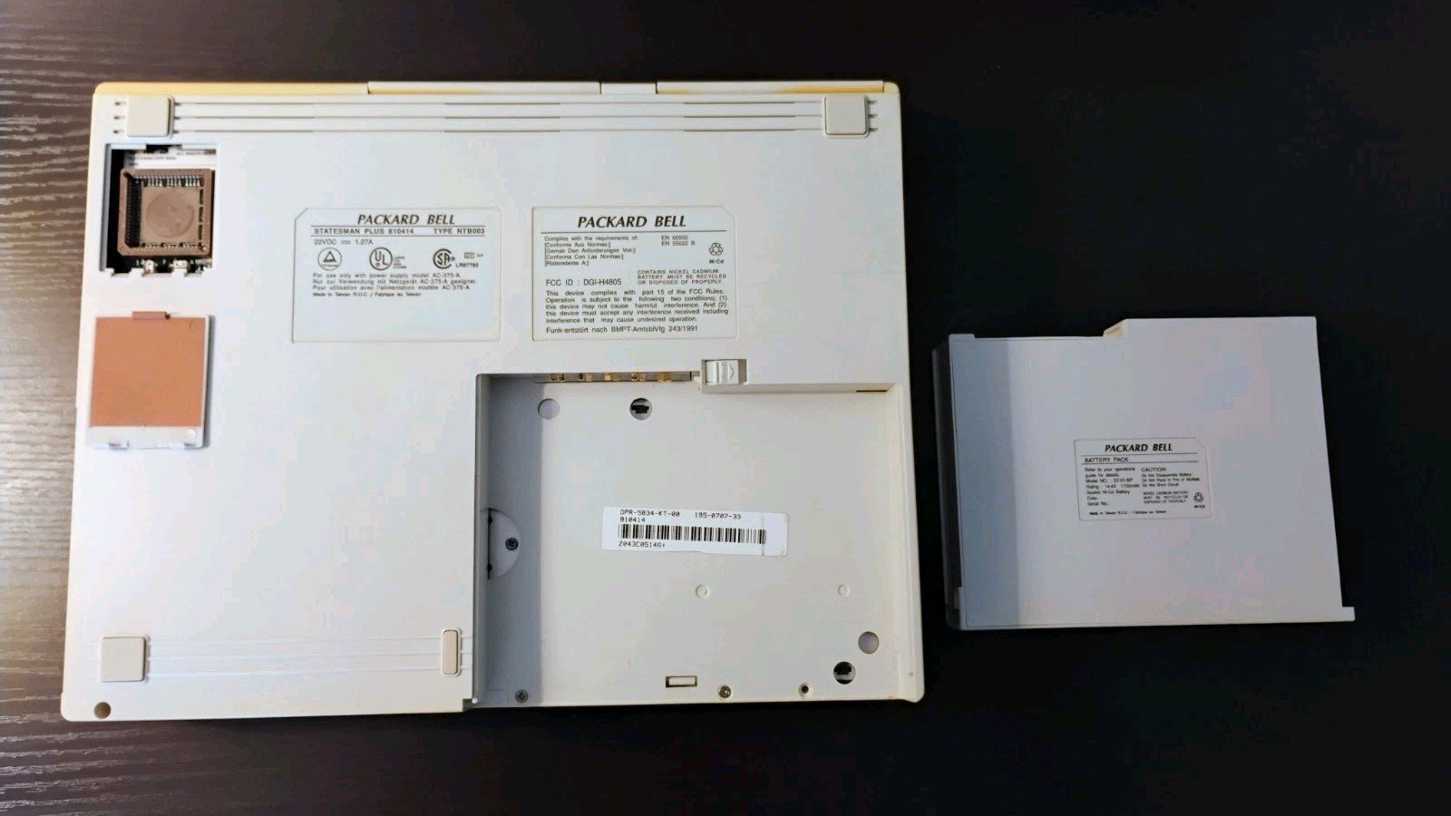 Packard Bell Statesman Plus 810414 Laptop Cyrix Cx486SLC2 50 MHz MS-DOS 6.x
