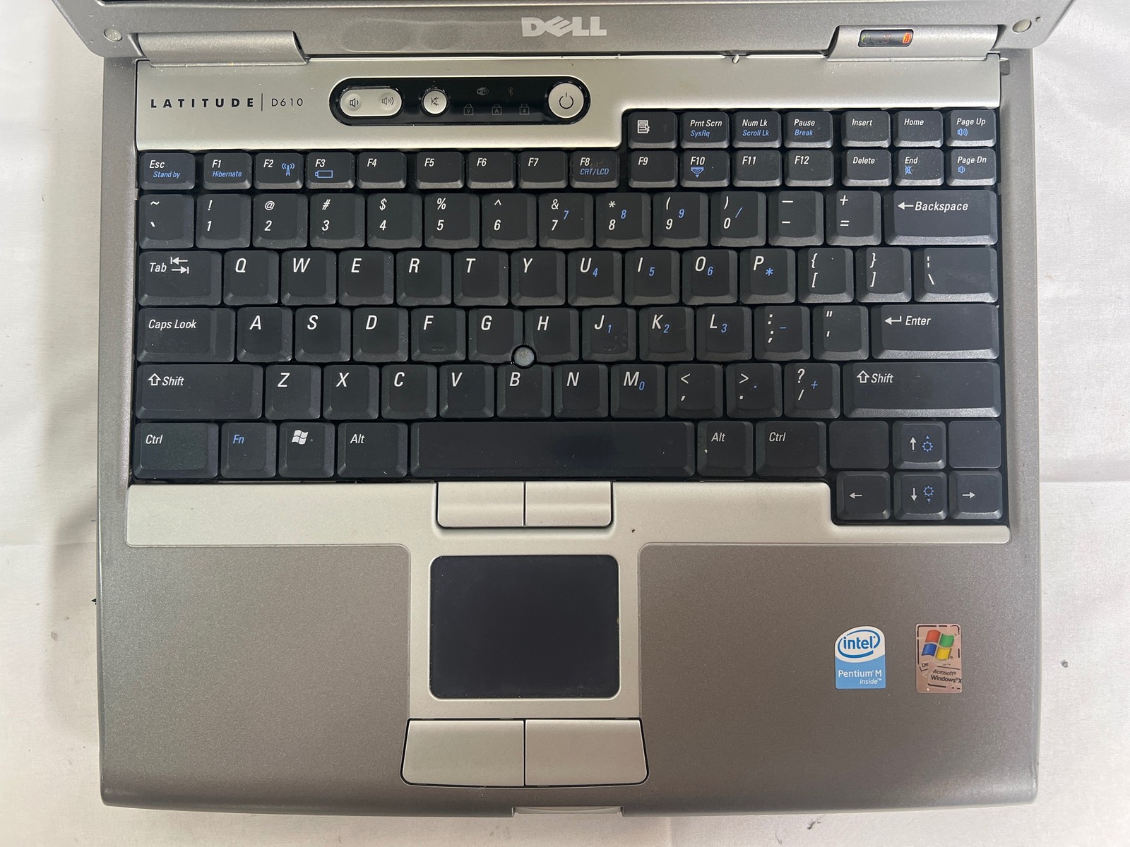 Dell Latitude D610 Pentium M 1.73GHz 2GB 14.1″ No Charger