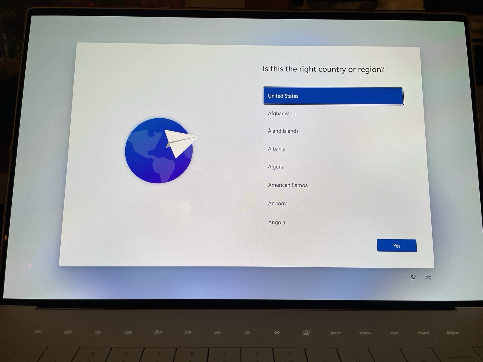 Dell XPS 16 9640 16″ FHD+ ULTRA 9 185H 1TB 32GB RTX 4060 8GB Backlit 120Hz wCASE