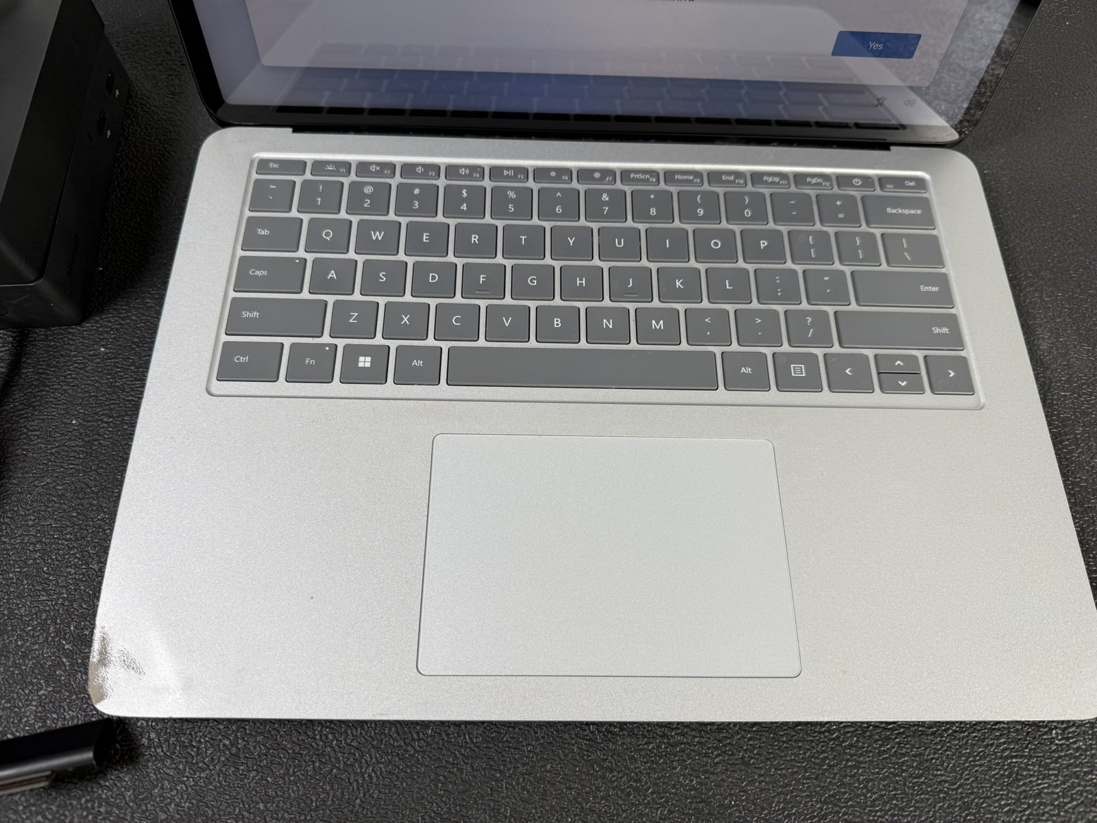 Microsoft Surface Laptop Studio i5-11300H 3.1GHz 16GB DDR4 256GB M.2 – READ