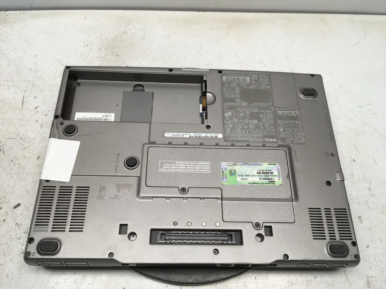 Dell Precision M70 Intel Pentium 06D8 2GHz 2 GB NO HDD