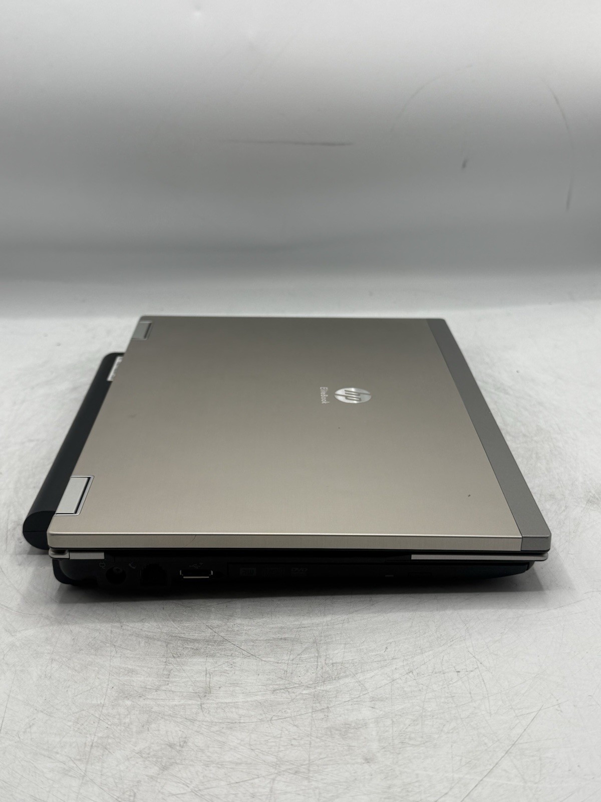 HP EliteBook 2540P 12″ i7-L640 2.13GHz 8GB RAM 250GB HDD Win10P READ