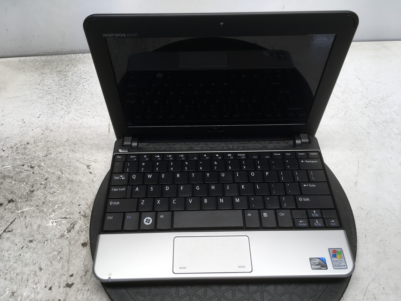 Dell Inspiron Mini 10 Intel Atom N270 1600MHz 1 GB NO HDD No Batt