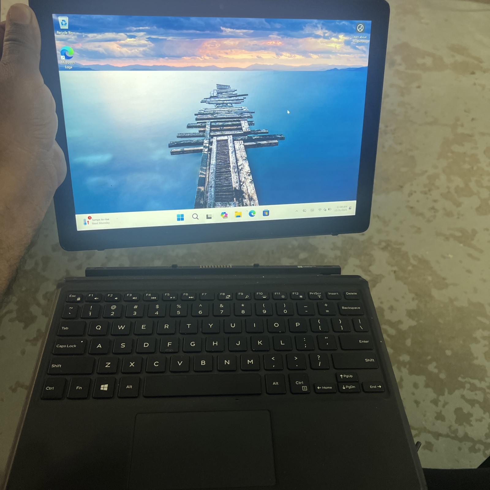 Dell Latitude 5285 2-in-1 Touchs Intel Core i5-7300U @ 2.60GHz 8GB RAM 256GB FS