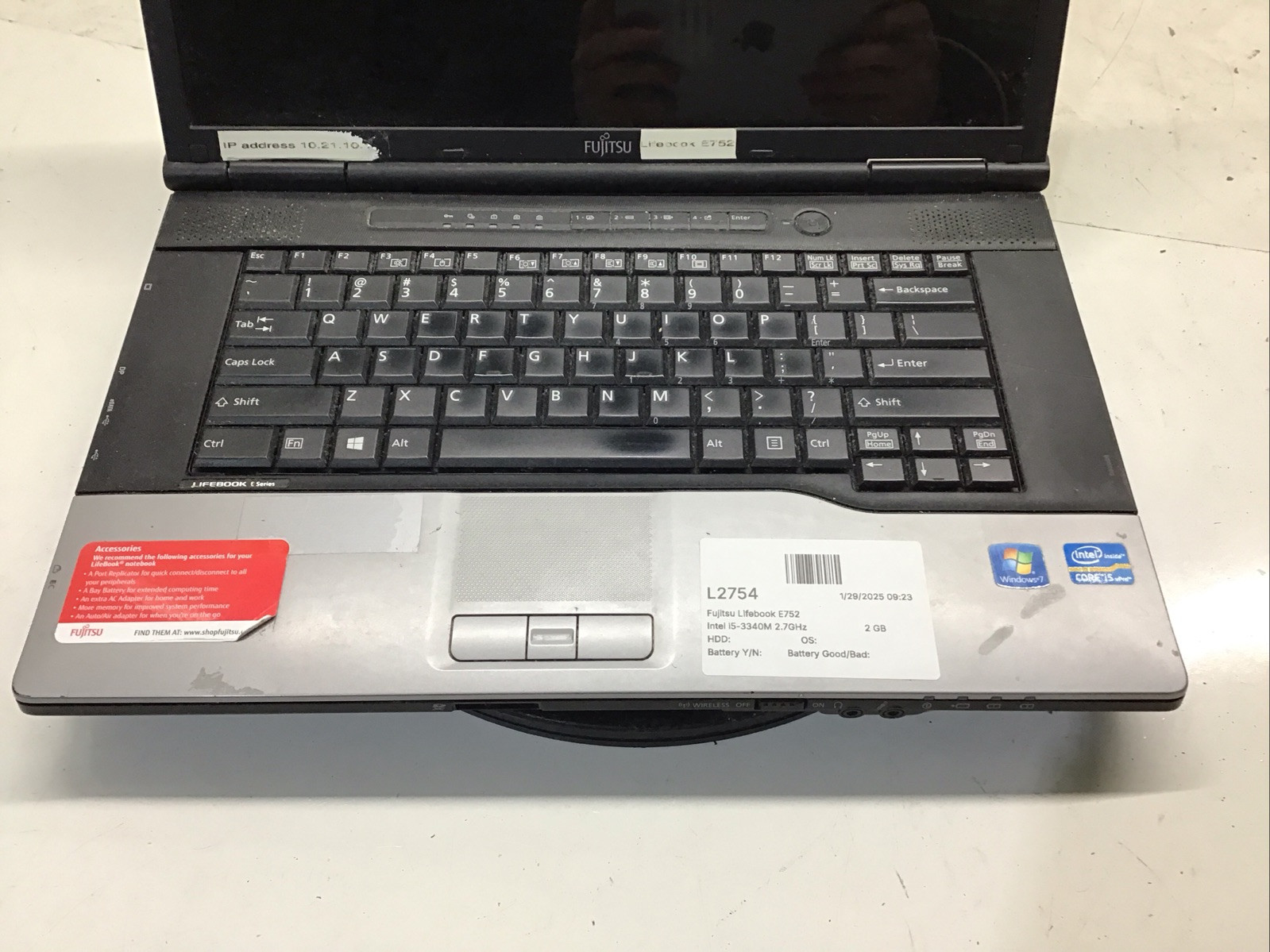Fujitsu Lifebook E752 Intel i5-3340M 2.7GHz 2 GB NO HDD No Batt