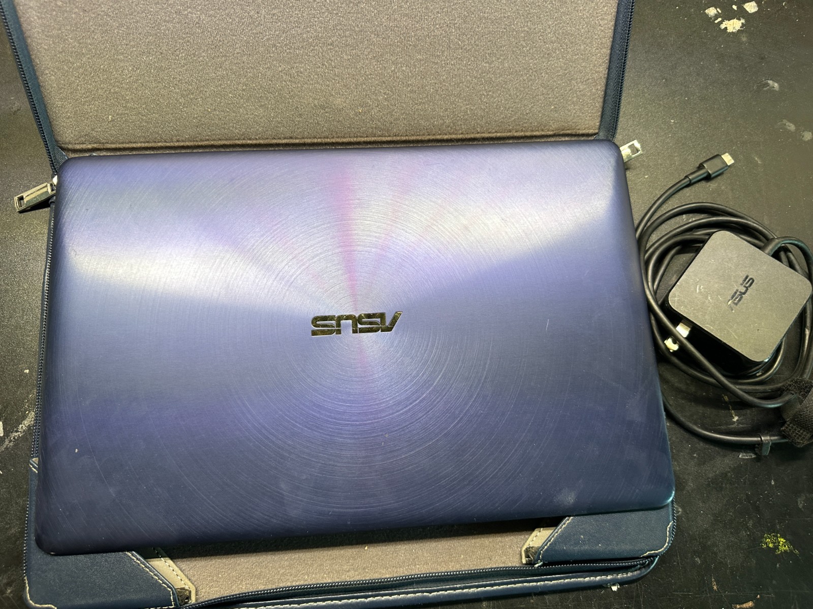 ASUS ZenBook 3 UX490UAR – Intel Core i7-8550U 1.8GHz 500GB SSD, 16GB RAM