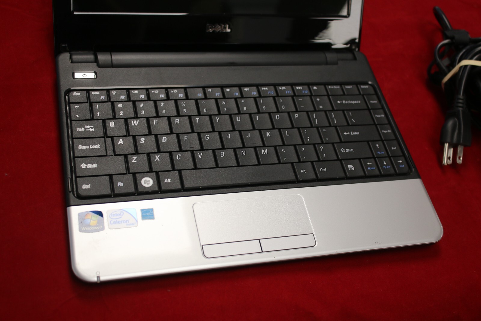 Dell Inspiron 11z PO3T Celeron 1.3ghz 2gb Ram Win 7 Home Premium WORKS!
