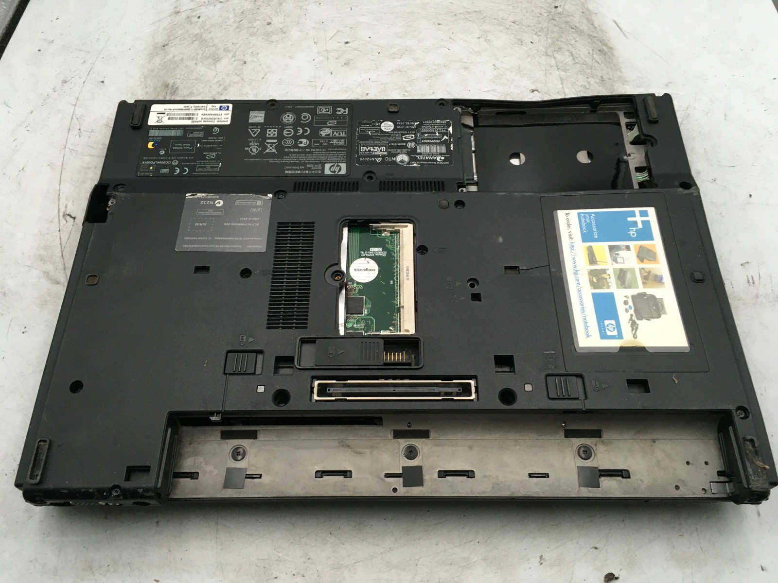 HP COMPAQ NC8430 – FOR PARTS/REPAIR – INTEL CENTRINO – NO RAM – READ DESC – BB