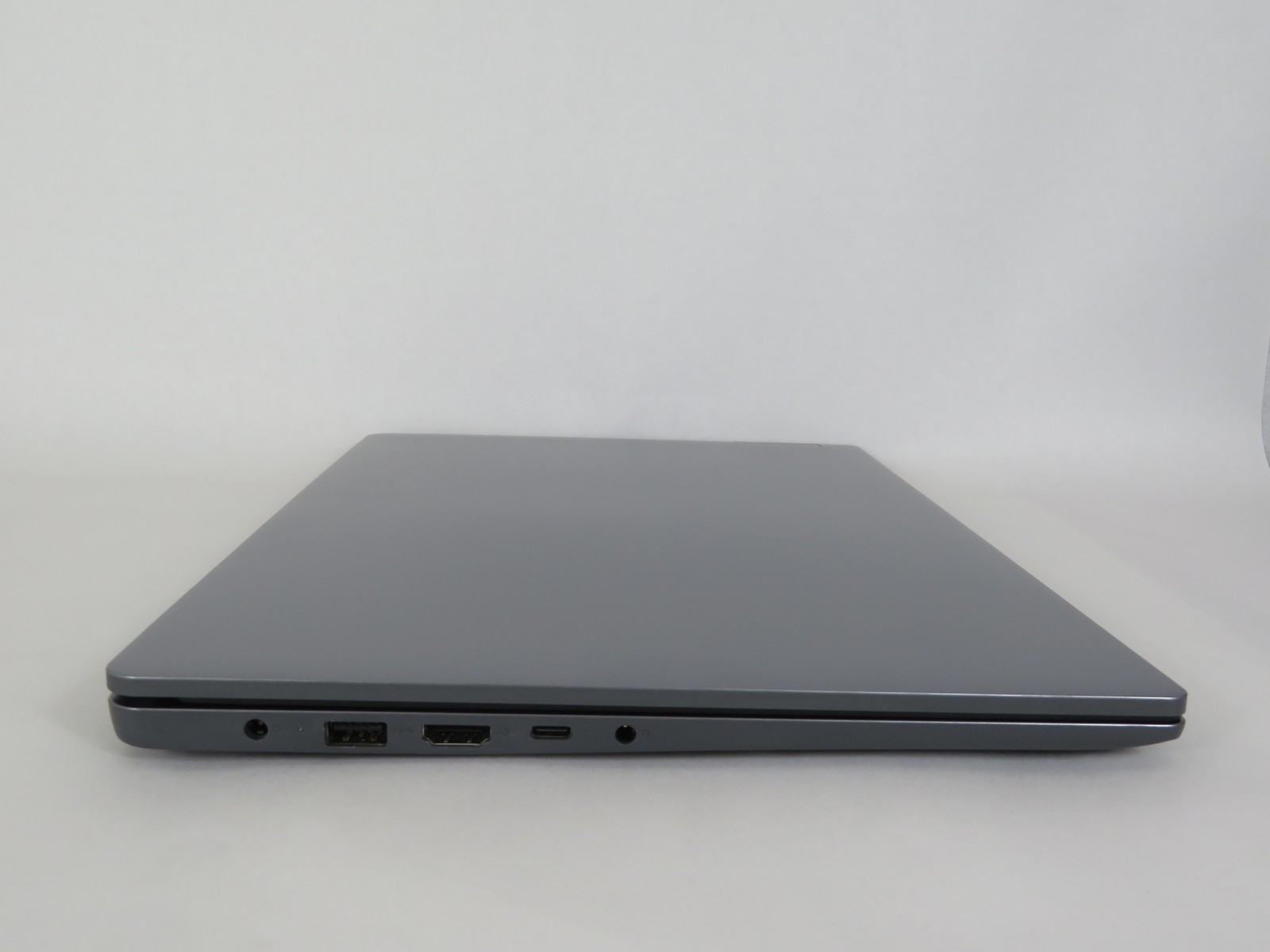 Ideapad Slim 3 15IRU9 15.6in FHD Intel Core 5 120U 1.4GHz 8GB RAM 256GB SSD
