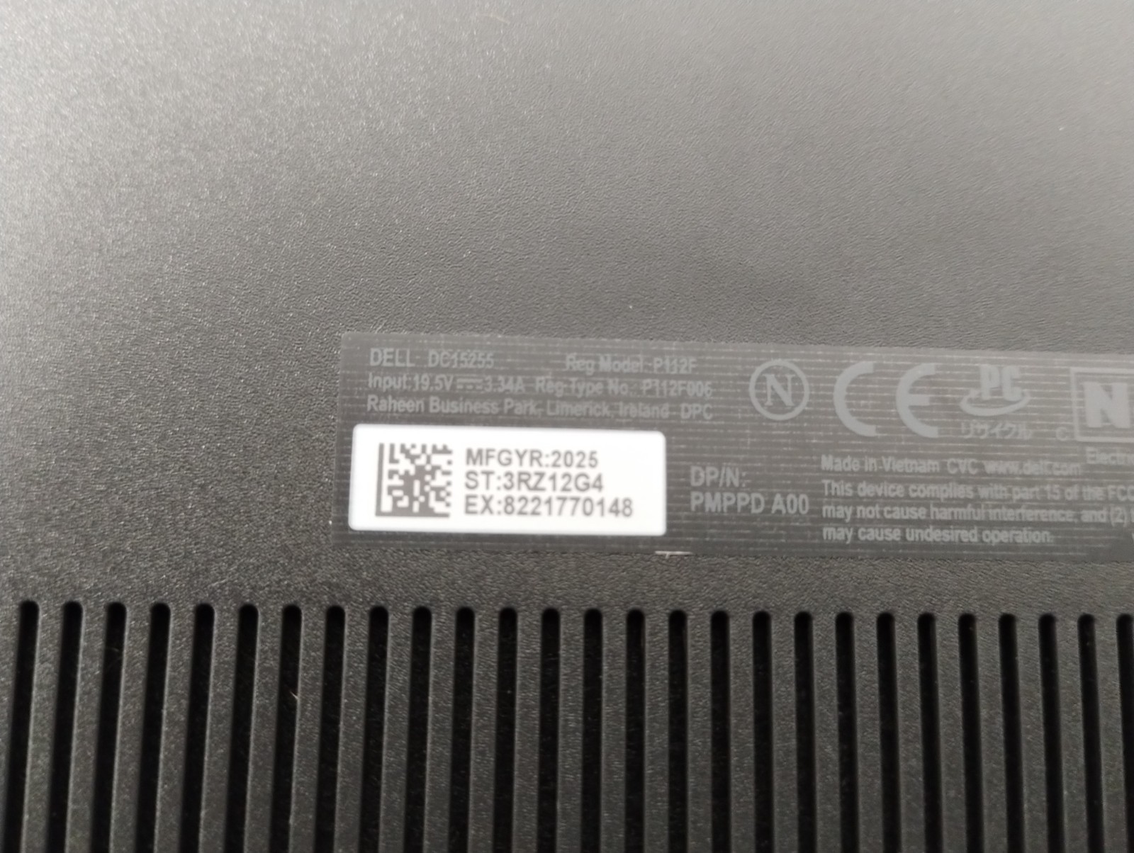 DELL 15 DC15255 G8MK9, AMD Ryzen 7 7730U, 2.00 GHz, 16 GB RAM, 512 GB NVMe SSD
