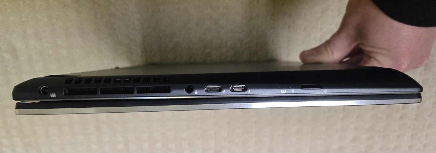 ASUS ZenBook Flip 15 Laptop Q528EH 15.6″ 512GB SSD, Intel Core i7, 16GB