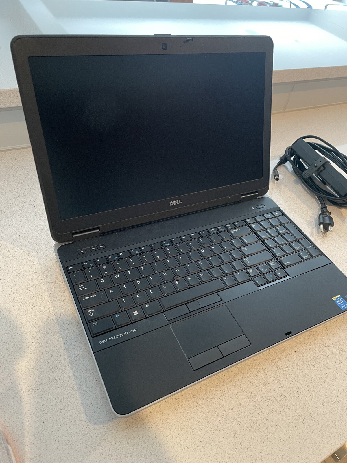 Dell Precision M2800 Core i7-4610M 3.0 GHz 8GB 256 GB SSD AMD FirePro