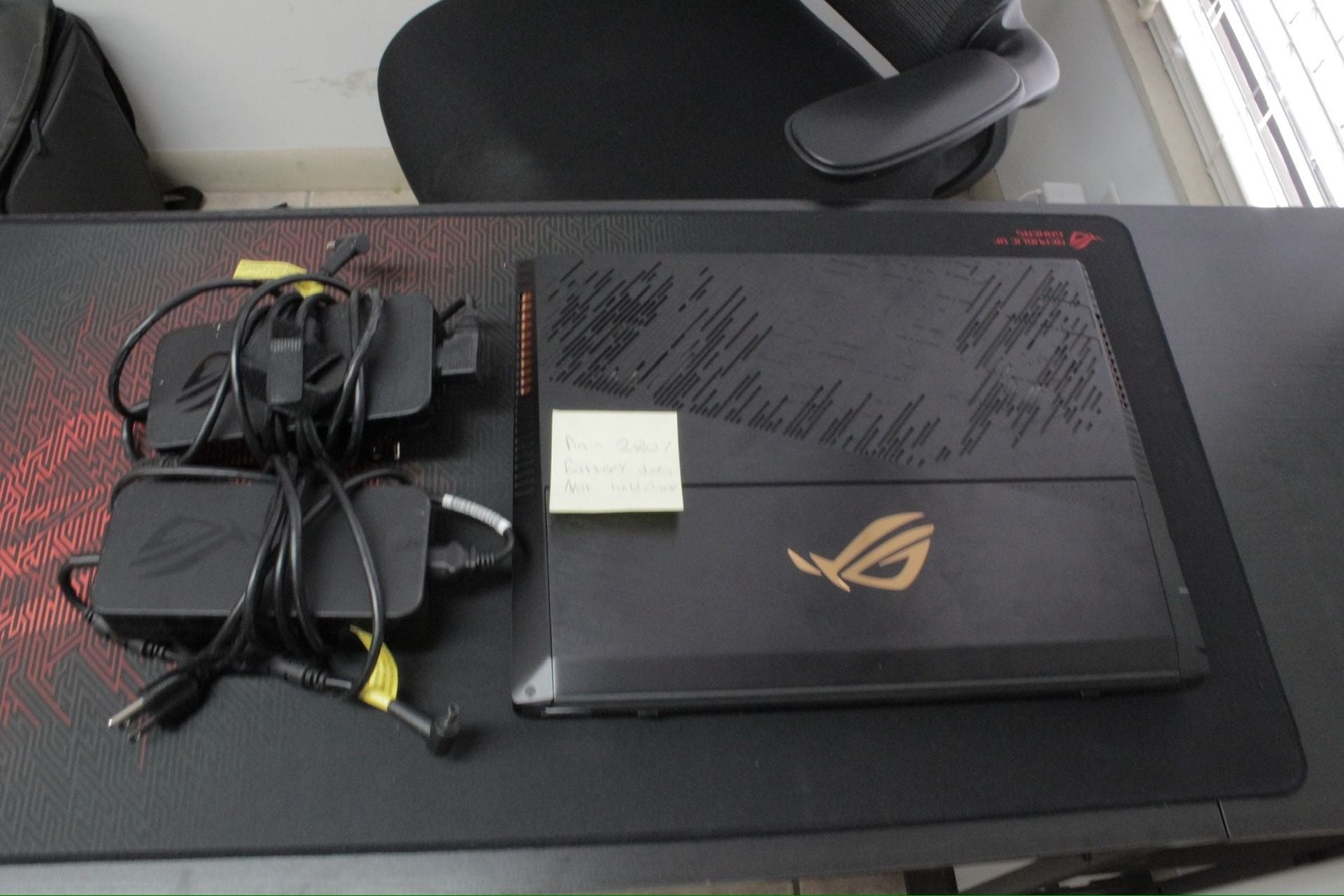 ASUS ROG Mothership GZ700GX Gaming Laptop with i9-9980HK, RTX 2080, and 64GB RAM
