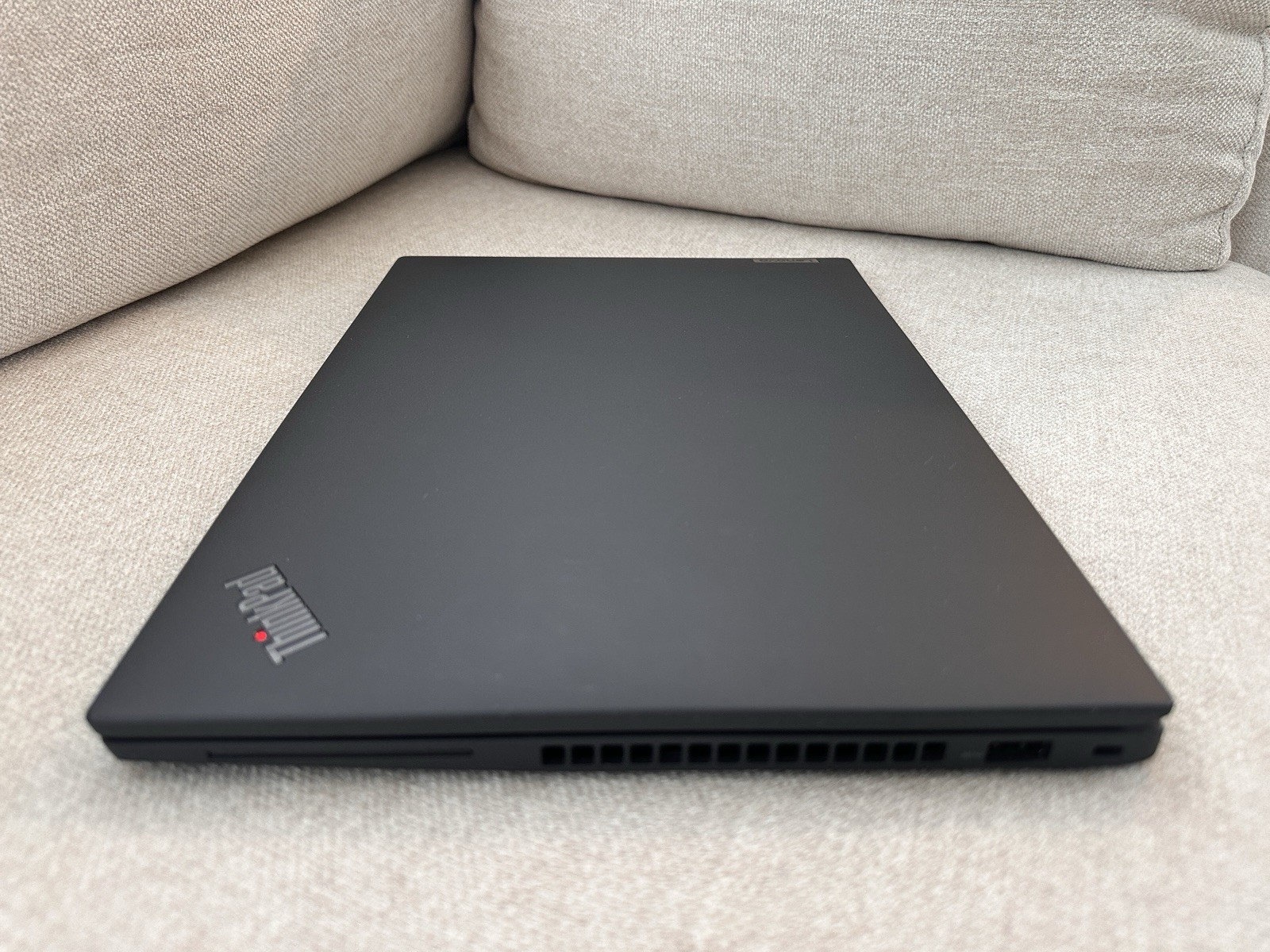 Lenovo ThinkPad T14 Gen 4 Ryzen 7 Pro 7840U 16GB/512GB Win 11 Pro