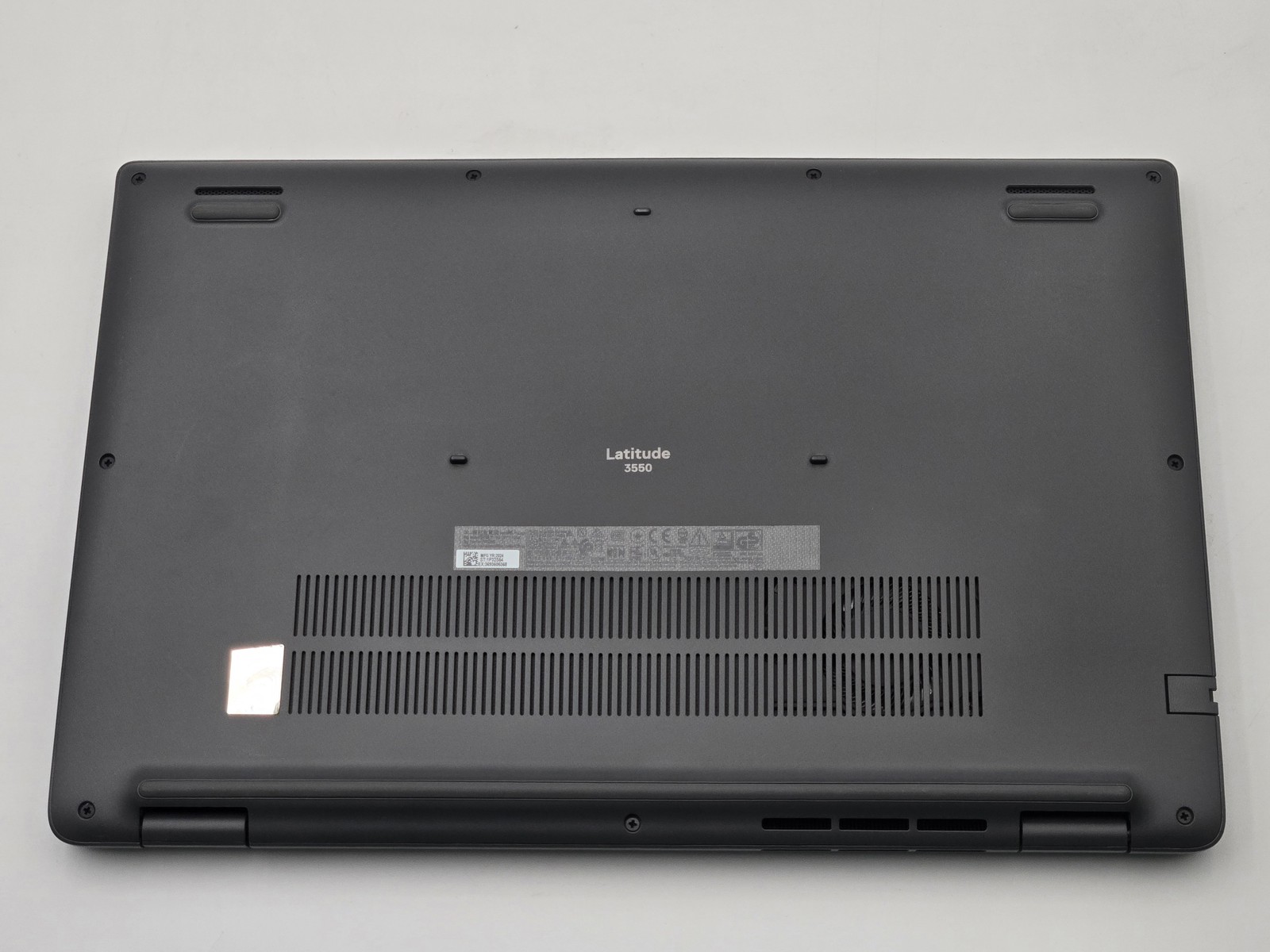 Dell Latitude 3550 15″ FHD Touch 13TH I5-1335U 512GB SSD 16GB W11P Webcam