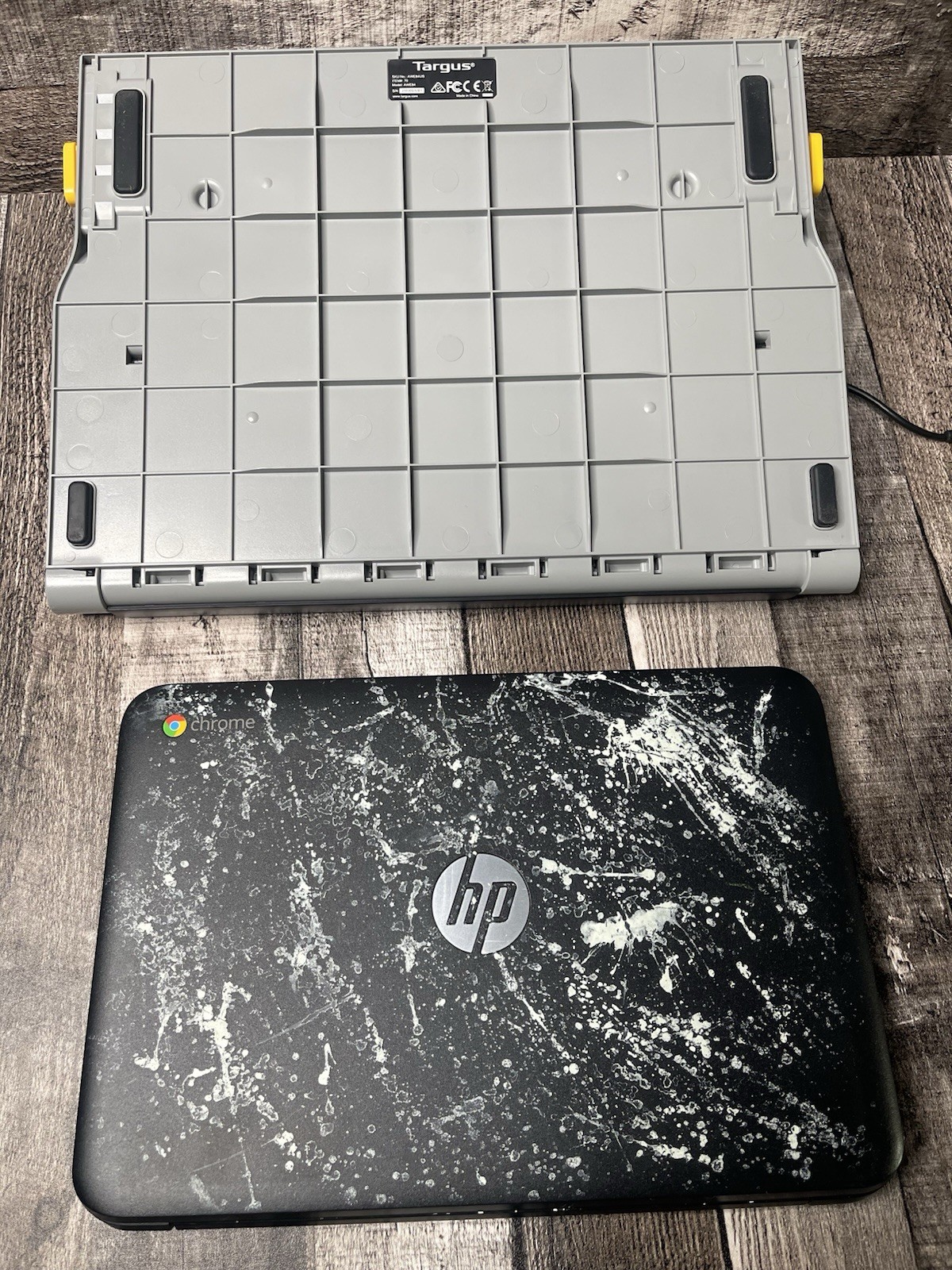 HP Chromebook 11 G4 11.6 Inch And TERGUS AWE84. Very Unique Paint On The Cover