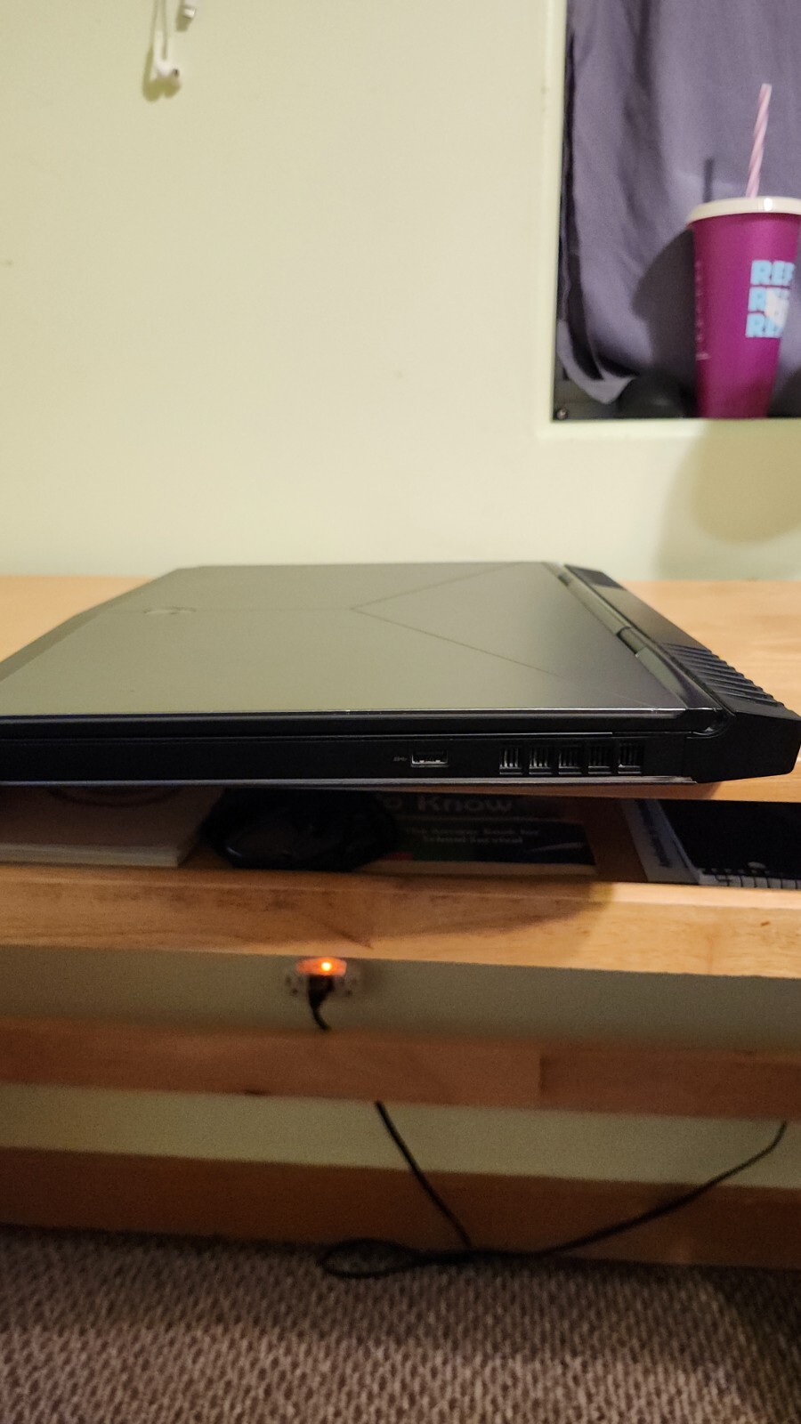 Alienware 17 R4 Laptop i7-7700HQ NVIDIA 1070 16GB RAM 250GB & 128GB SSD 1TB HDD
