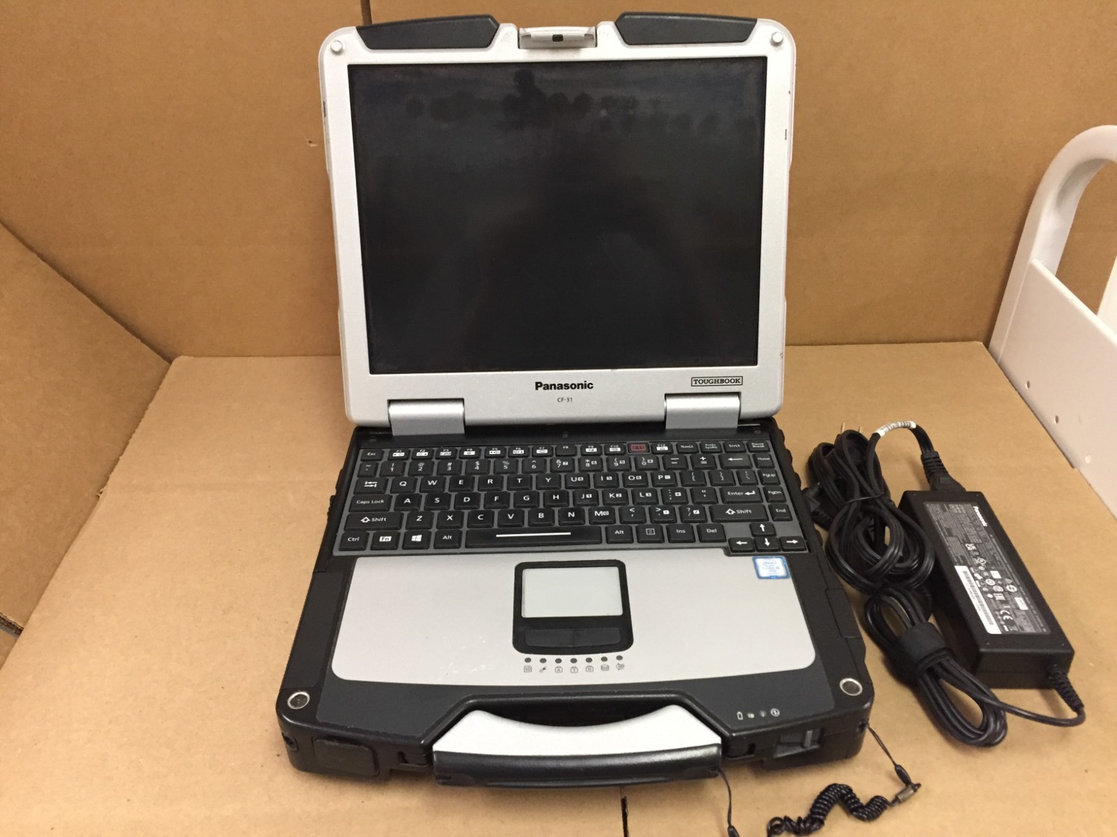 Panasonic Toughbook CF31 MK6 Touchscreen i5-7300U 16GB DDR4 DVDRW 256GB SSD w/AC