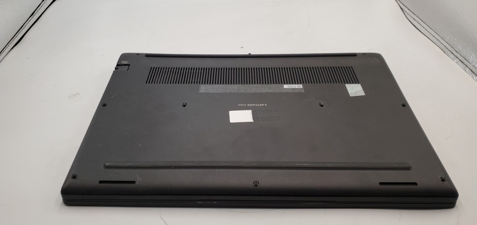 Dell Latitude 3420 Latitude Laptop i5-11th Gen No RAM/SSD/Charger/BIOs Lock