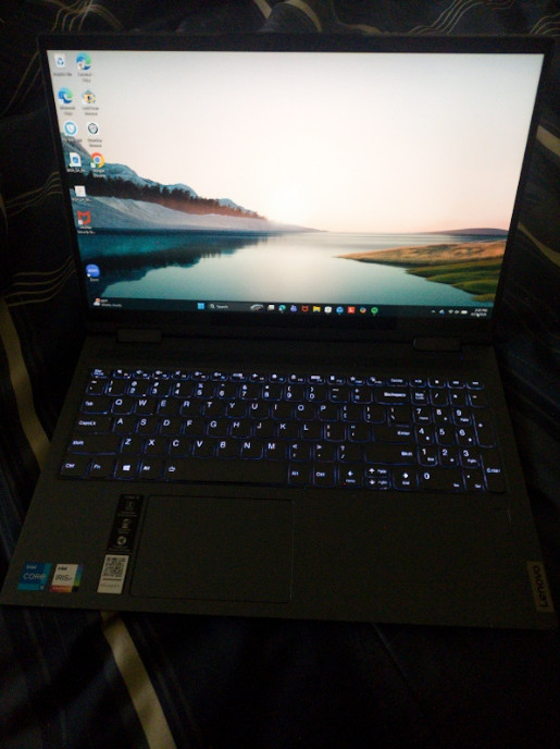 Lenovo Yoga 7 15ITL5 15.6″ (256GB SSD, Intel Core i5 11th Gen., 4.20 GHz,…