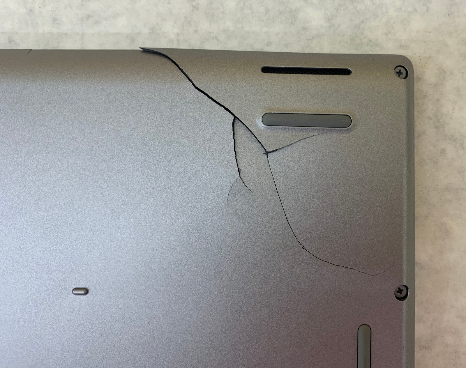 Dell Latitude 5421 14″ Intel i7-11850H 2.5GHz 16GB RAM 512GB SSD Win10Pro *READ*
