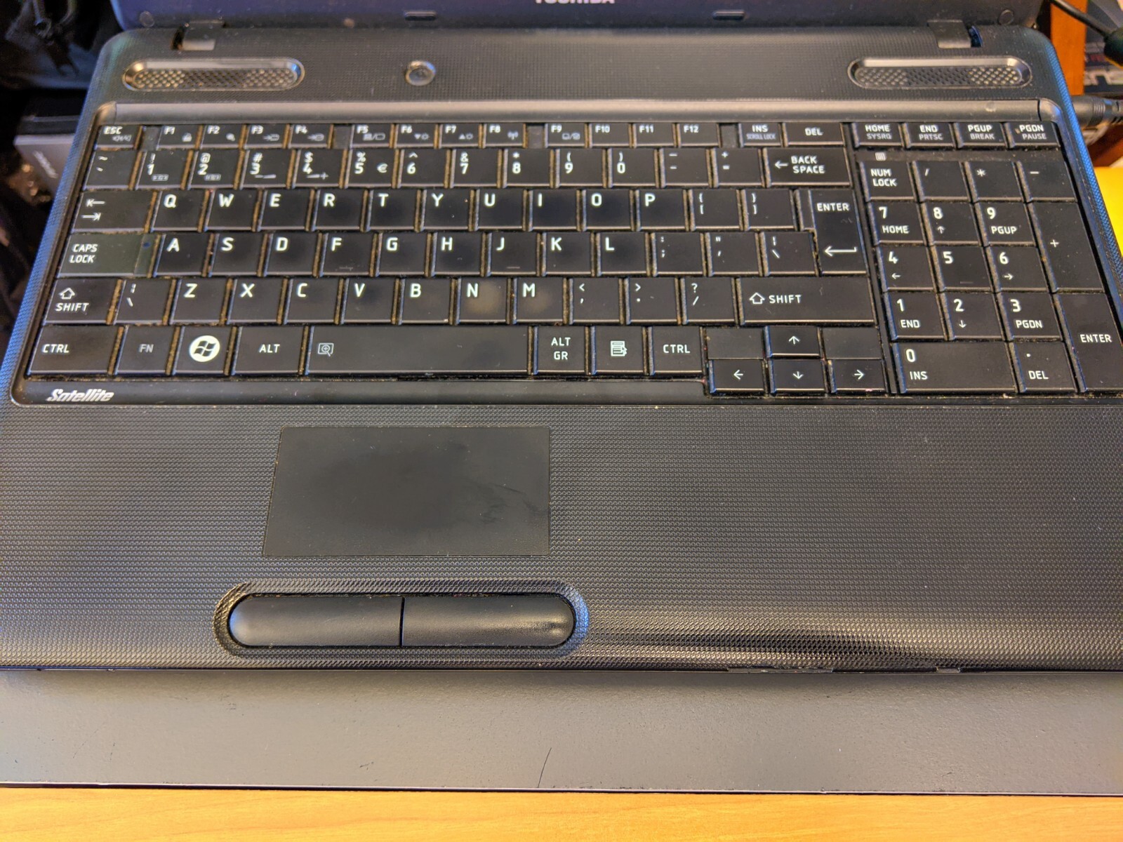 Toshiba Satellite C660-A237 15.6″ HD LCD Core i5 4GB 128GB SSD WiFi BT